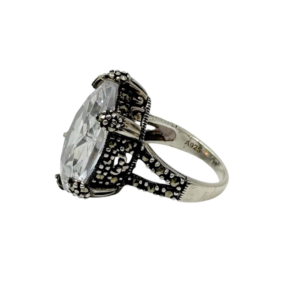 A 925 sterling silver Cubic Zirconia & Marcasite cocktail ring - photo 4
