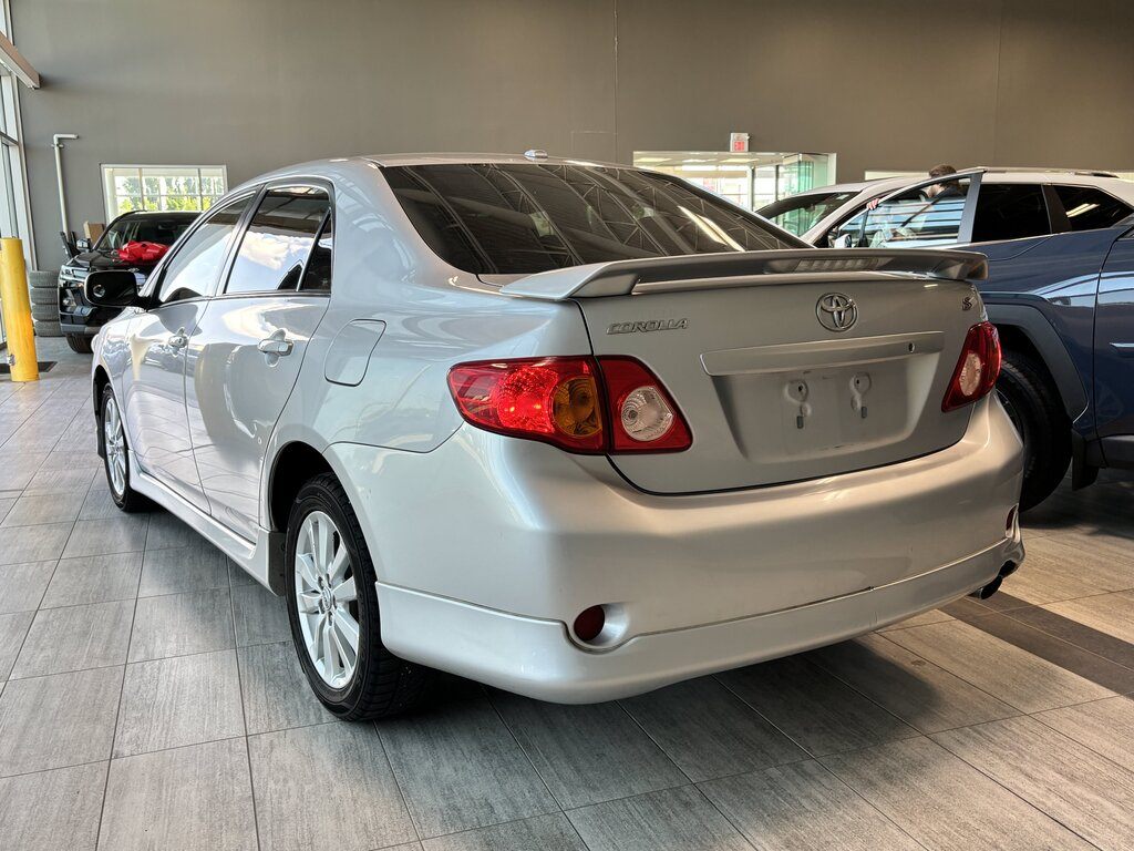 2010 Toyota Corolla - photo 3