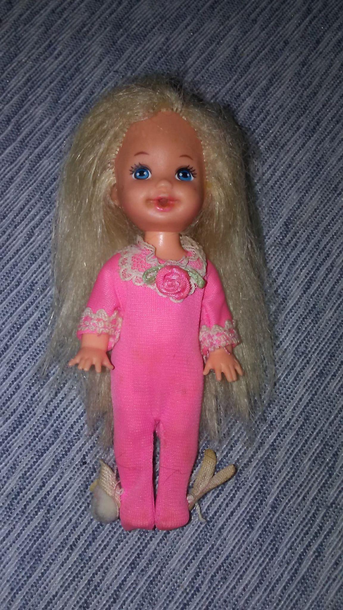 Mattel Barbie 1994 Kelly Doll Baby Sitter Bedtime Fun - 4 Inches