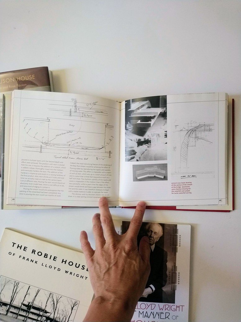 Frank Lloyd Wright books! - photo 5