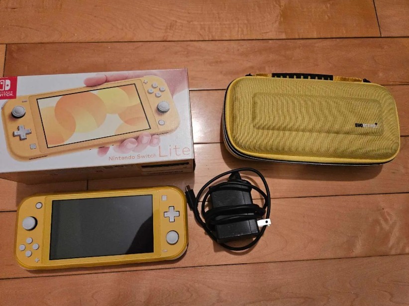 Nintendo Switch Lite (Yellow) Bundle – Case + 2 RPG Games