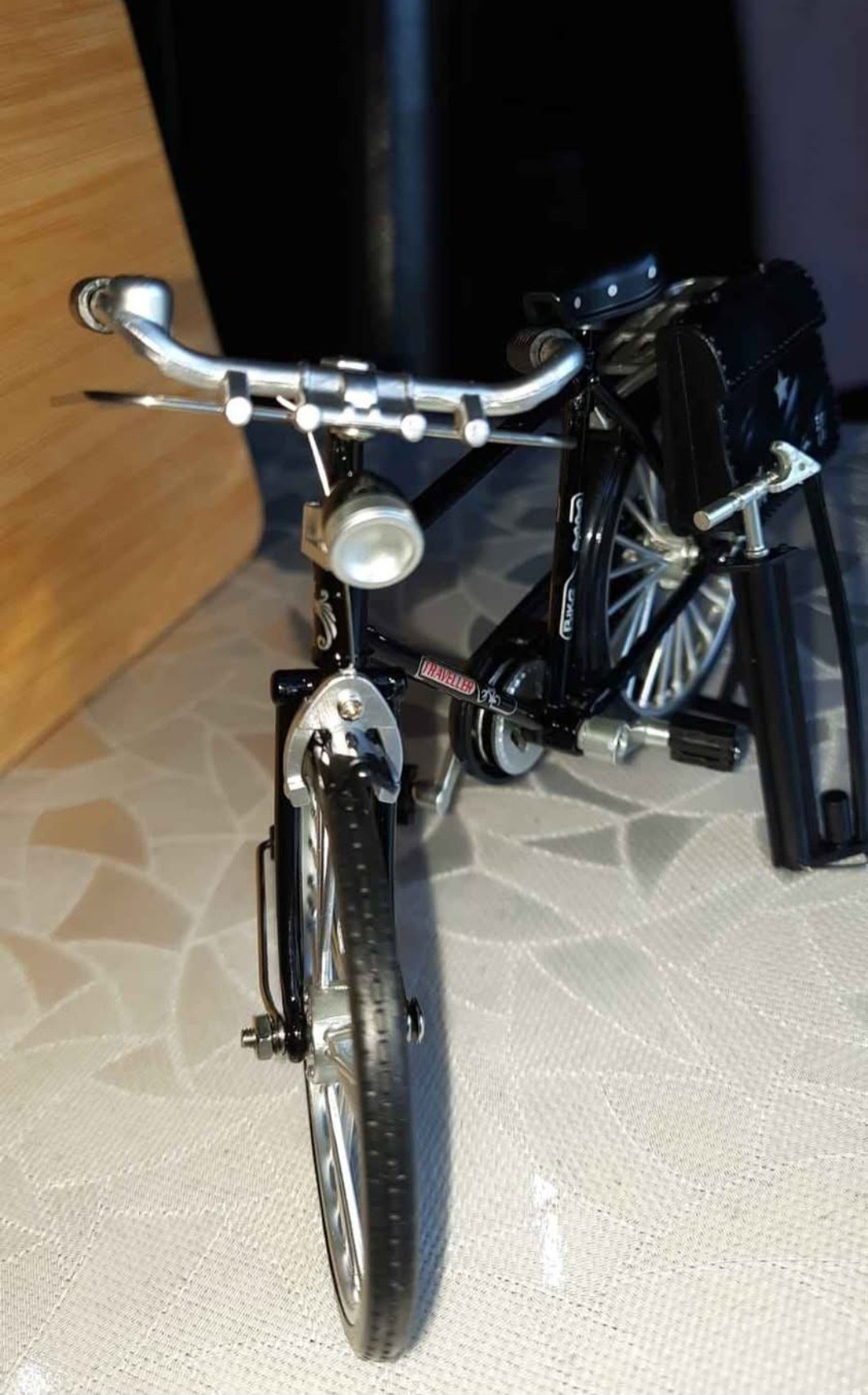 Traveller Miniature Vintage Assembled Bicycle Model - photo 4