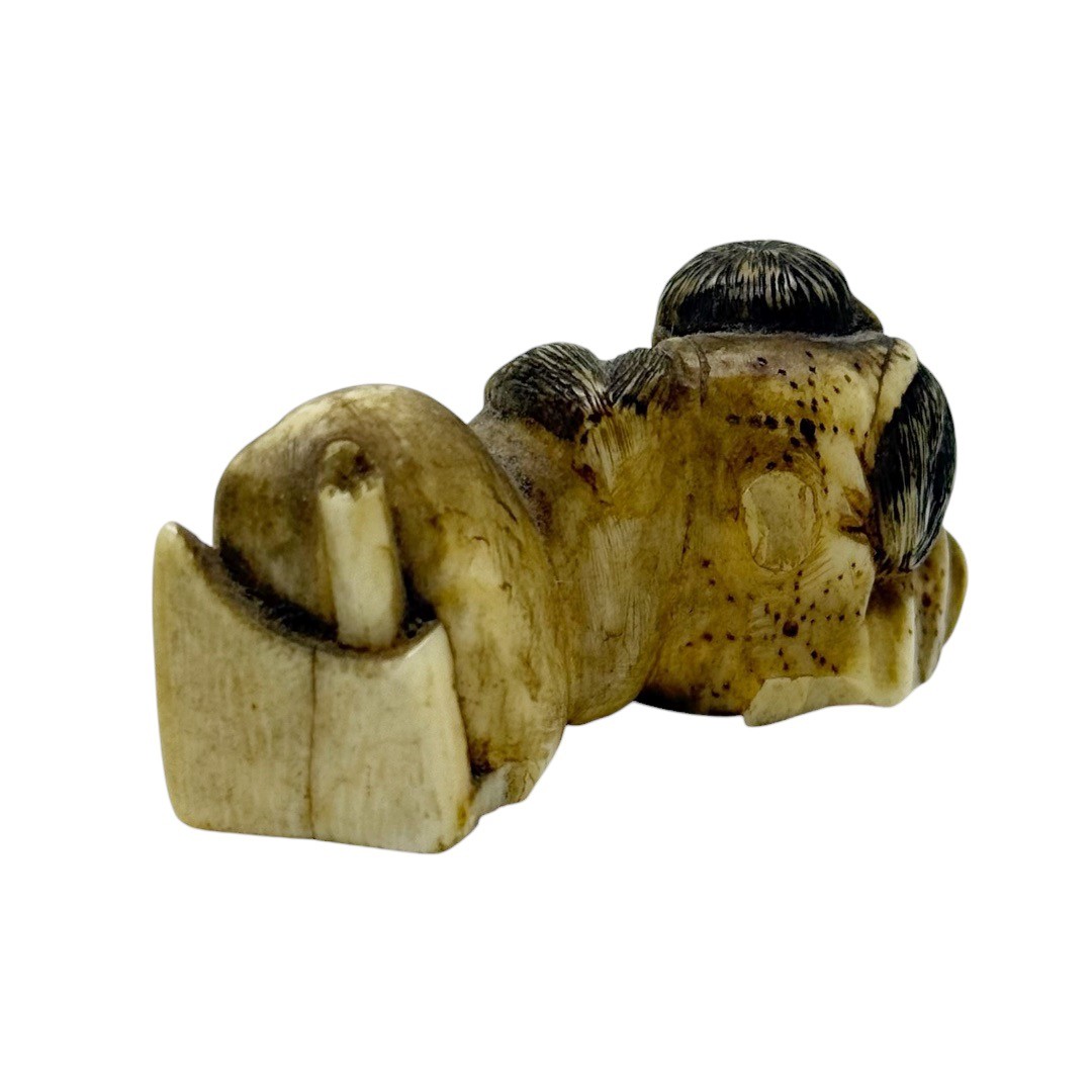Showa period Japanese carved bone monkey chick & farmer figurine - photo 3