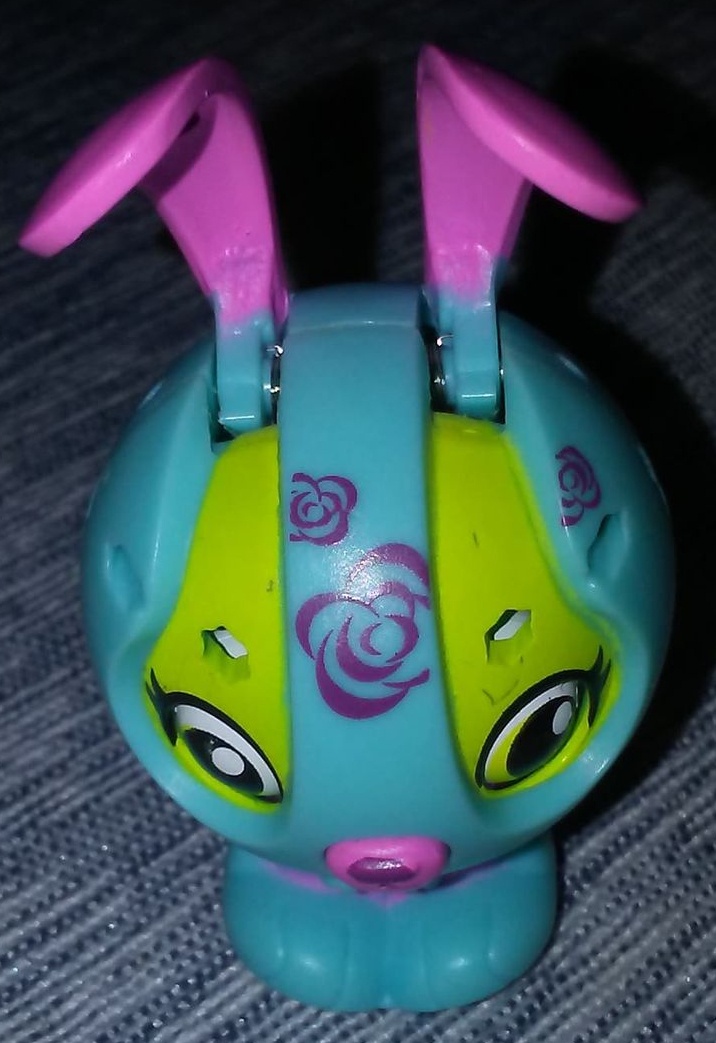 Zoobles Rabbit and Stand - photo 2