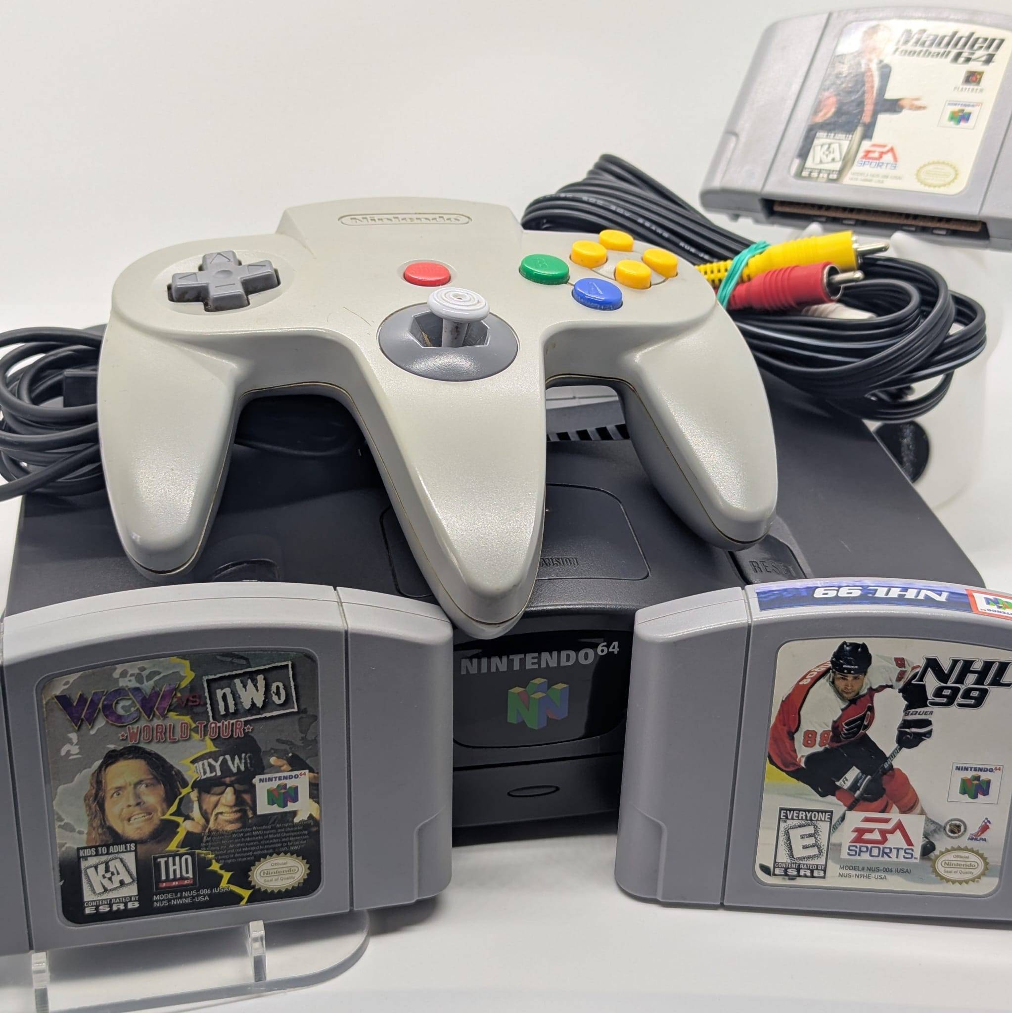 Nintendo 64 Console Bundle (1996) [3 Games + 1 Controller]