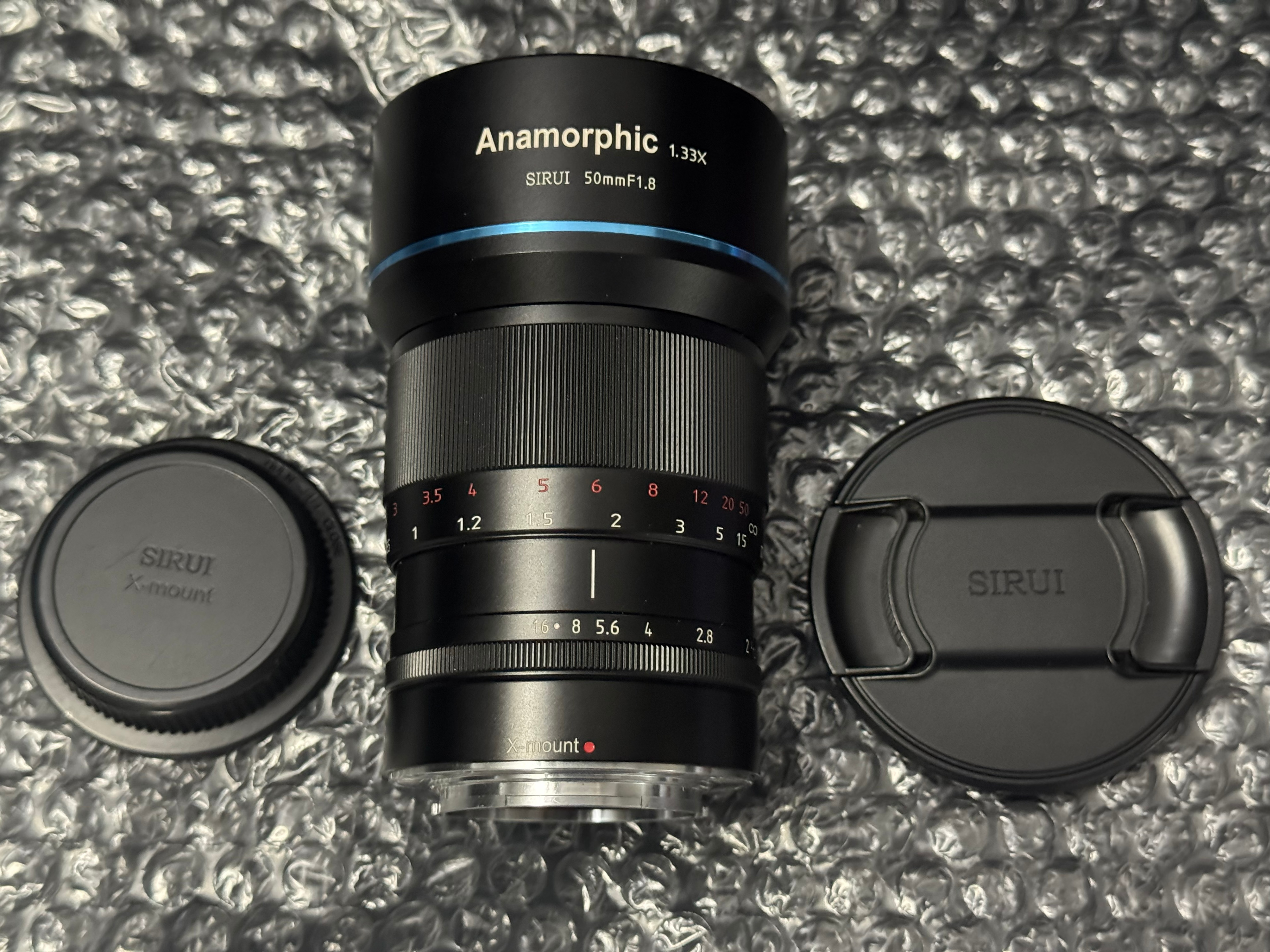 SIRUI 50mm f/1.8 1.33x Anamorphic Lens for Fuji X mount