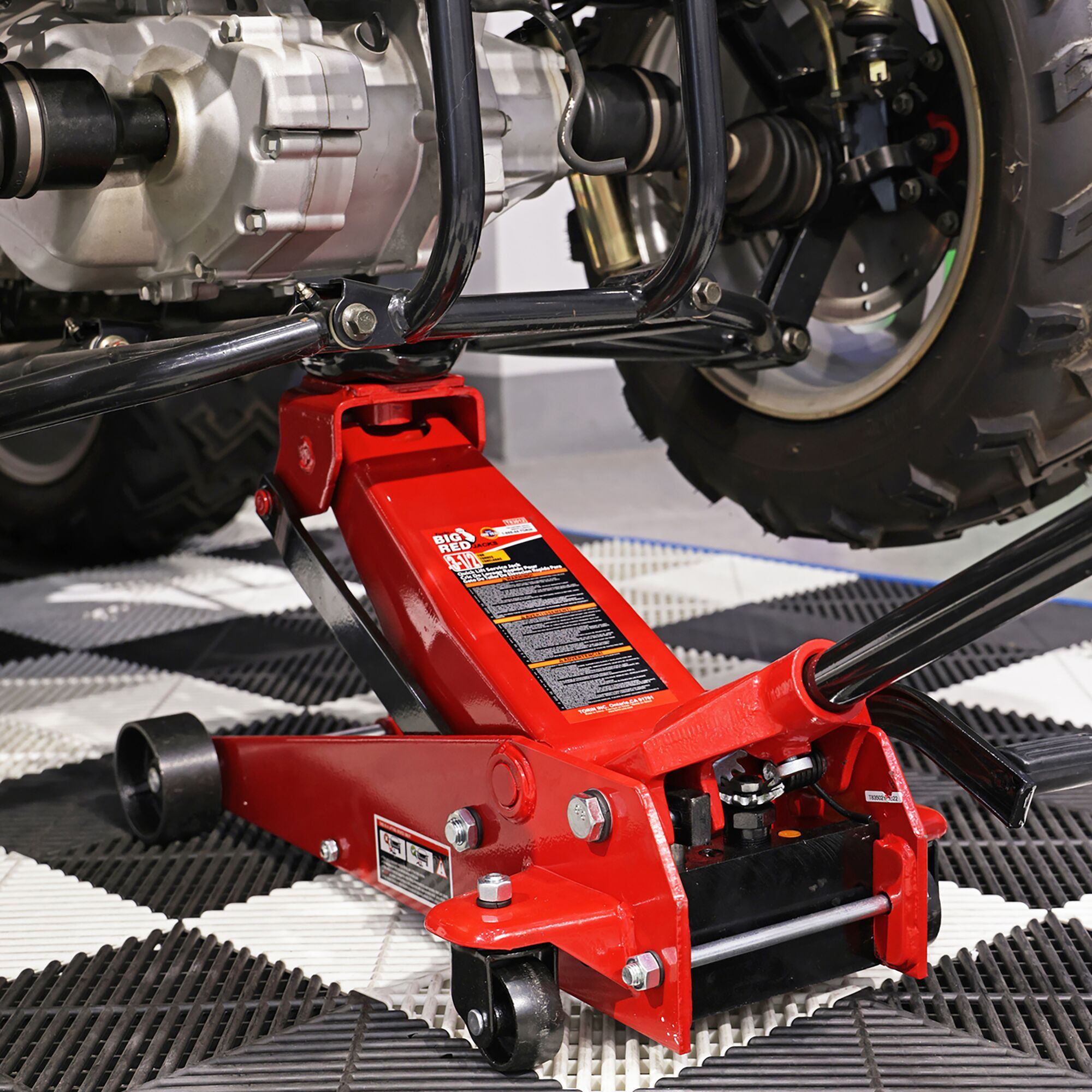 3-1/2 Ton Pro-Series Floor Jack with Foot Pump - photo 5