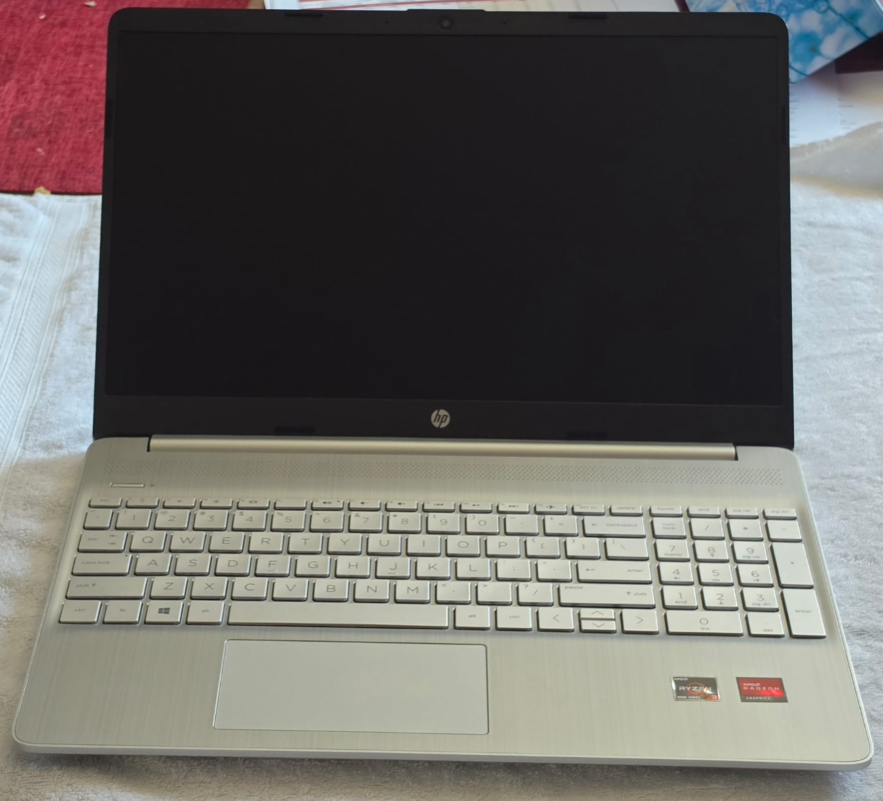 HP 15s 15.6" Laptop Ryzen 3 16GB RAM 512GB SSD Radeon  Win11H - photo 2