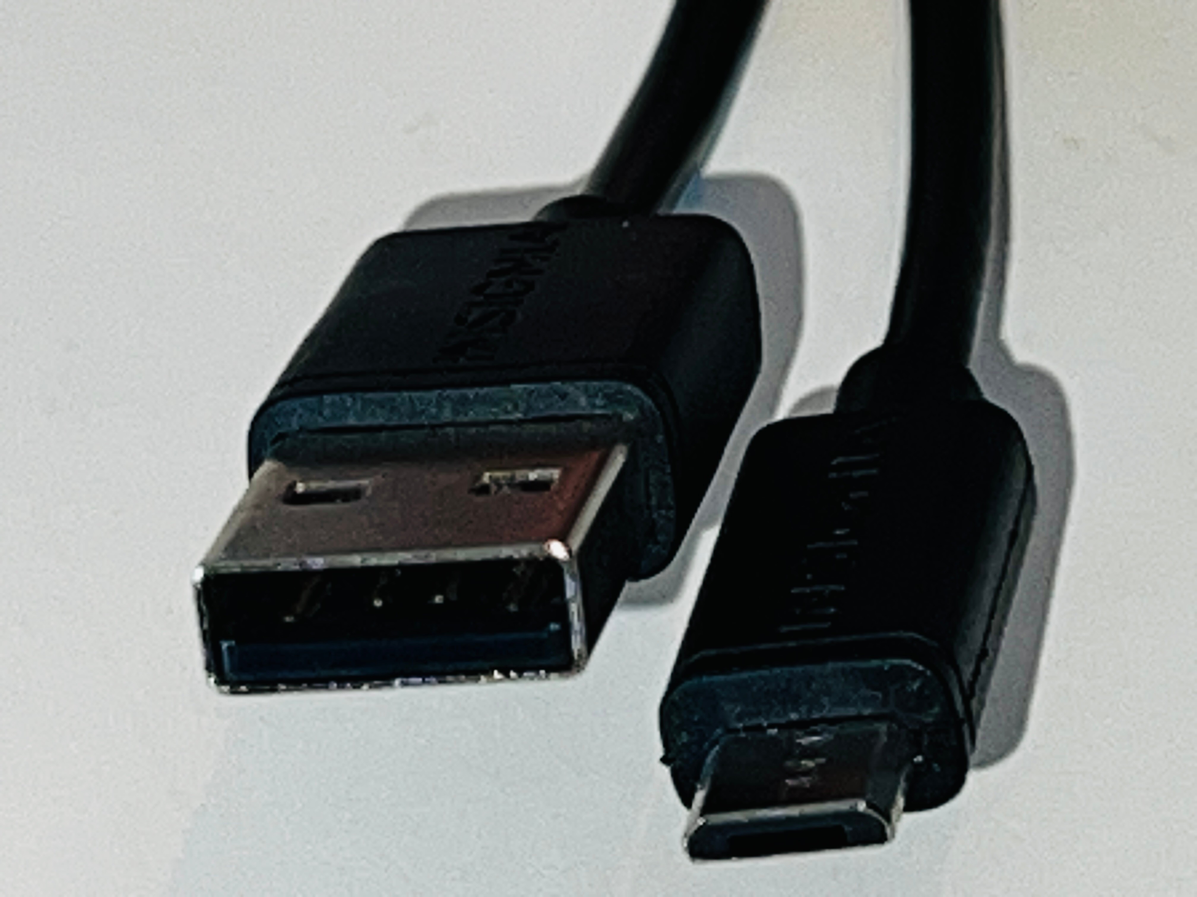 USB 2.0 to micro-b cable for charging and data transfer - photo 2