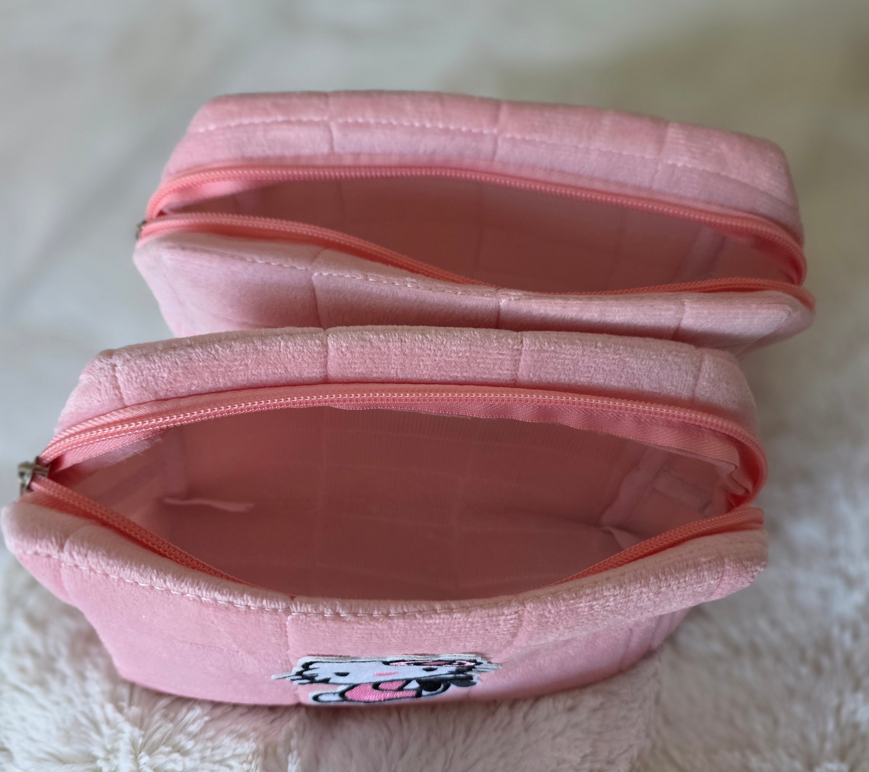 Pink "Hello Kitty" 2 Pack-Plush Makeup Bag/Toiletry-BRAND NEW! - photo 4