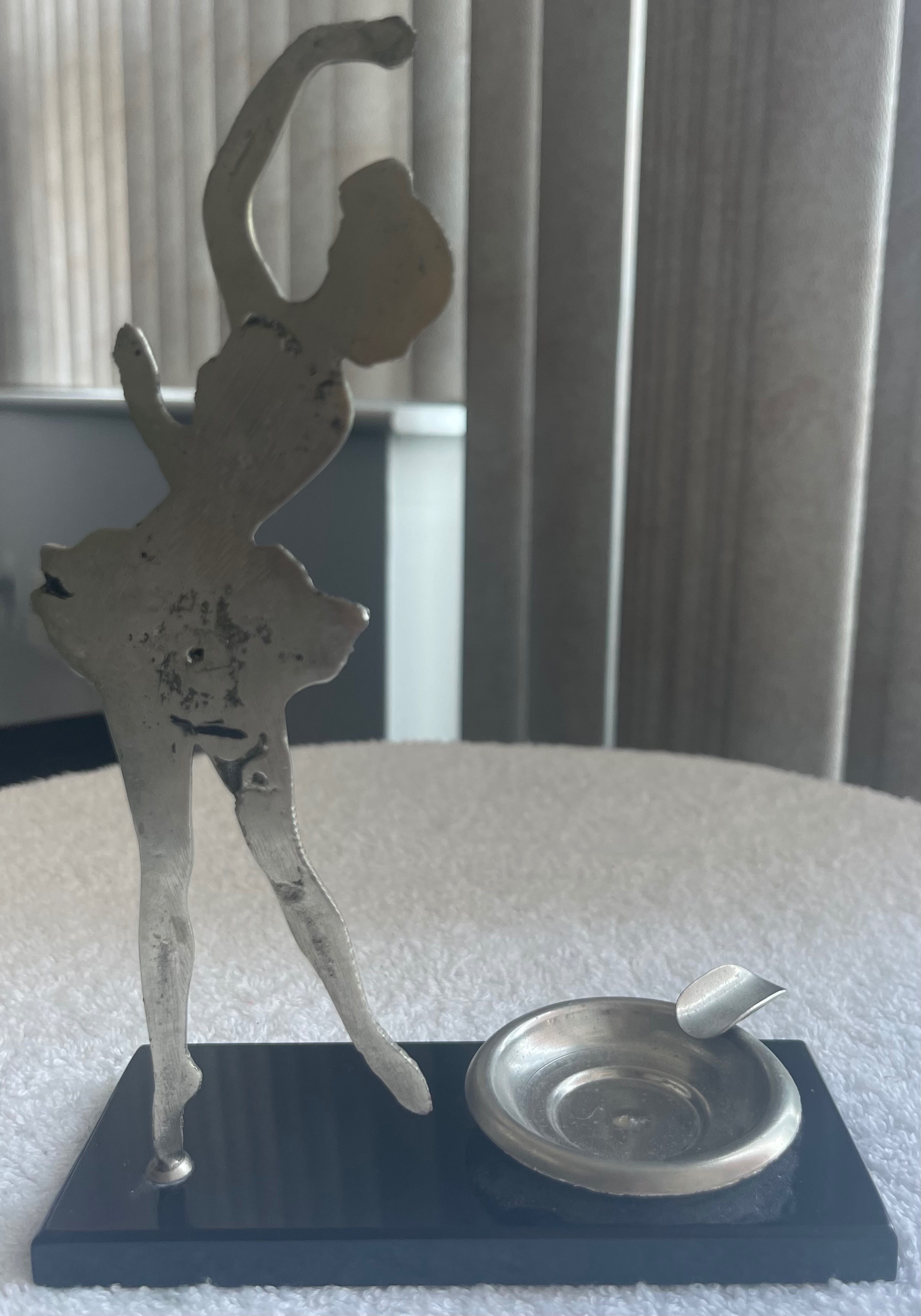 Vintage 1950s Ballerina Vanity Ashtray & Trinket Dish - photo 2