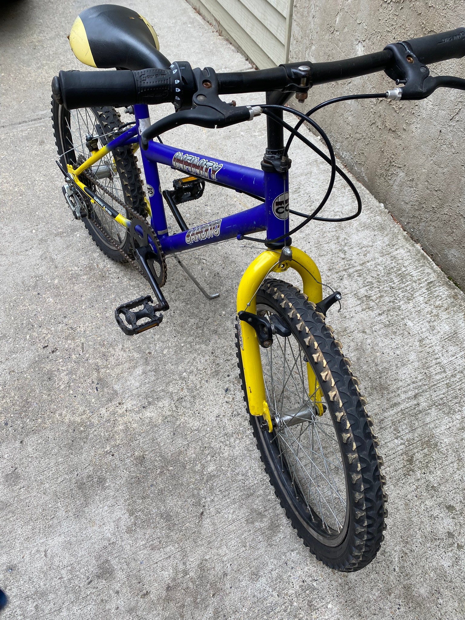 Kids 20" Infinity Bandito Bike - photo 3