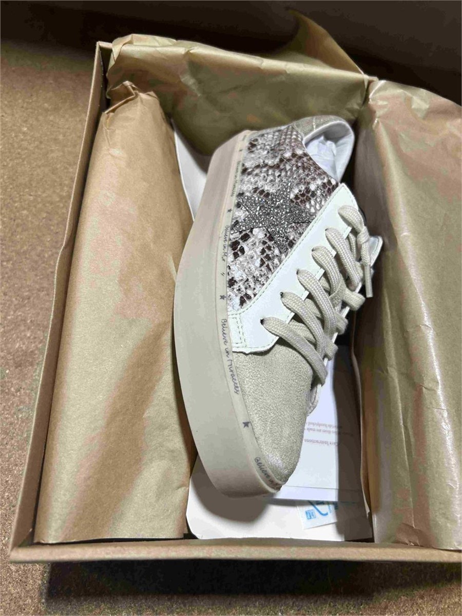 VINTAGE HAVANA Women's Bea Casual and Fashion Sneakers - Size 11 - photo 3