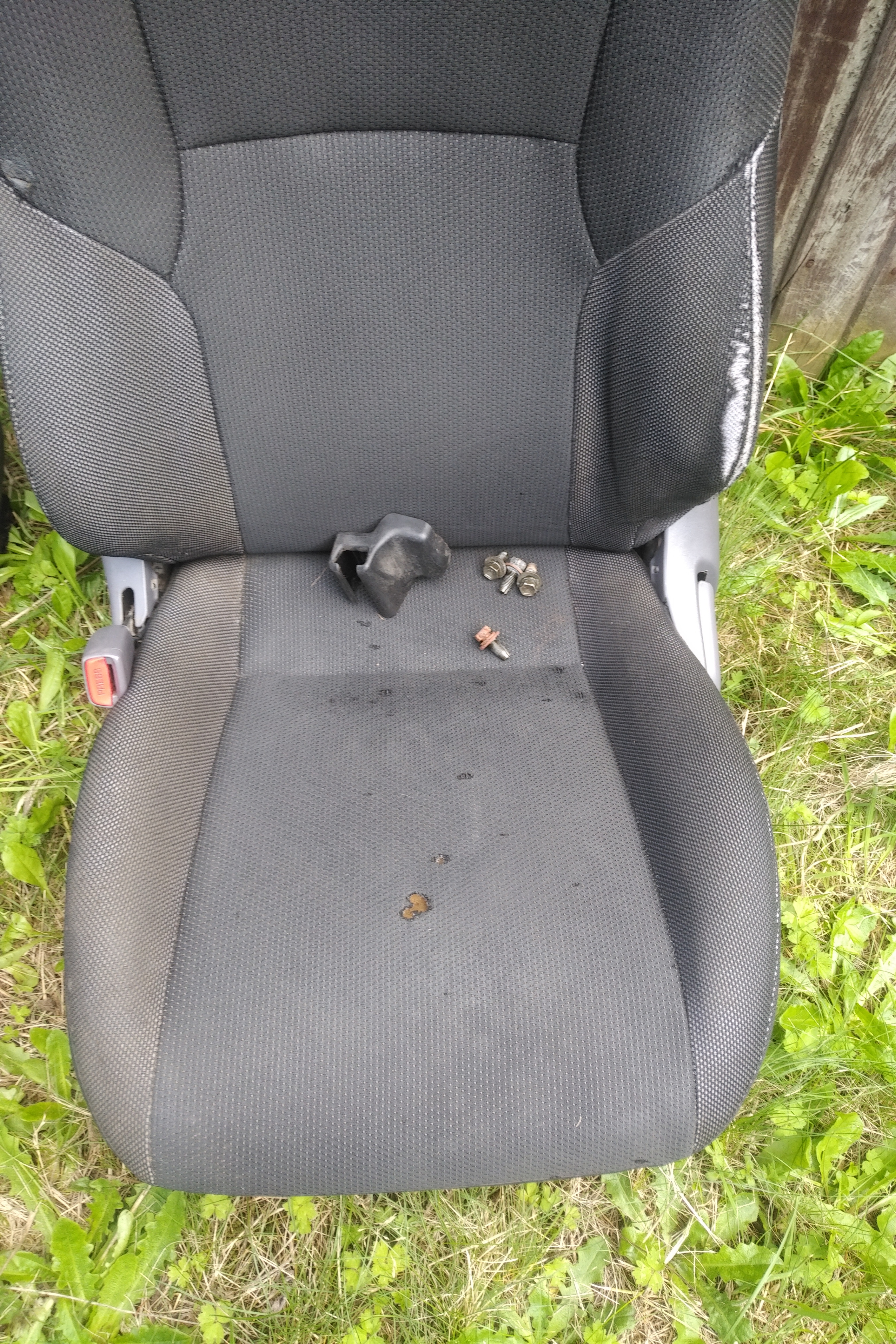 Toyota Celica 00-05 GT/GTS Cloth Front Seats - photo 3
