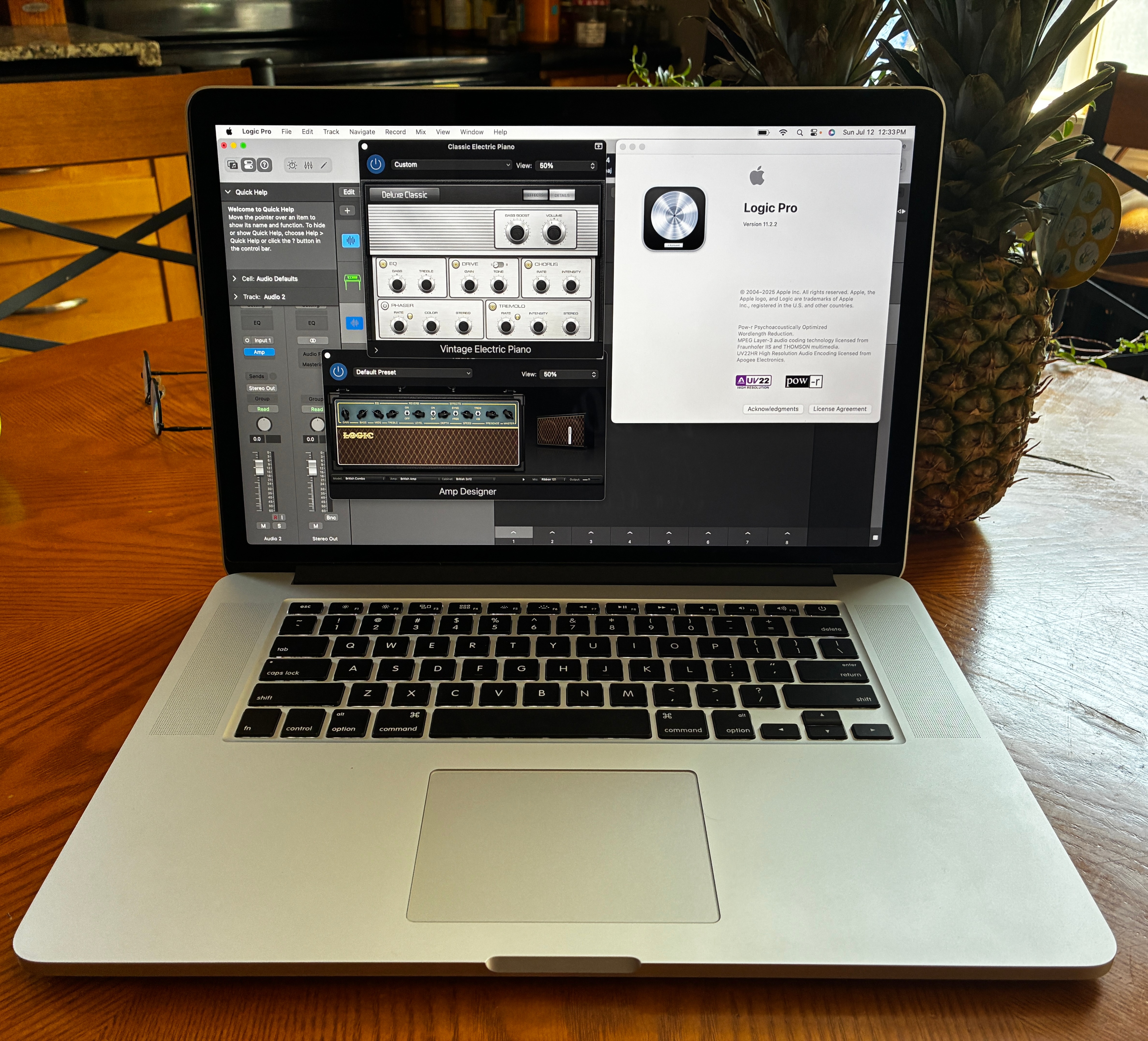Apple MacBook Pro 15" PLUS SOFTWARE!! - photo 2