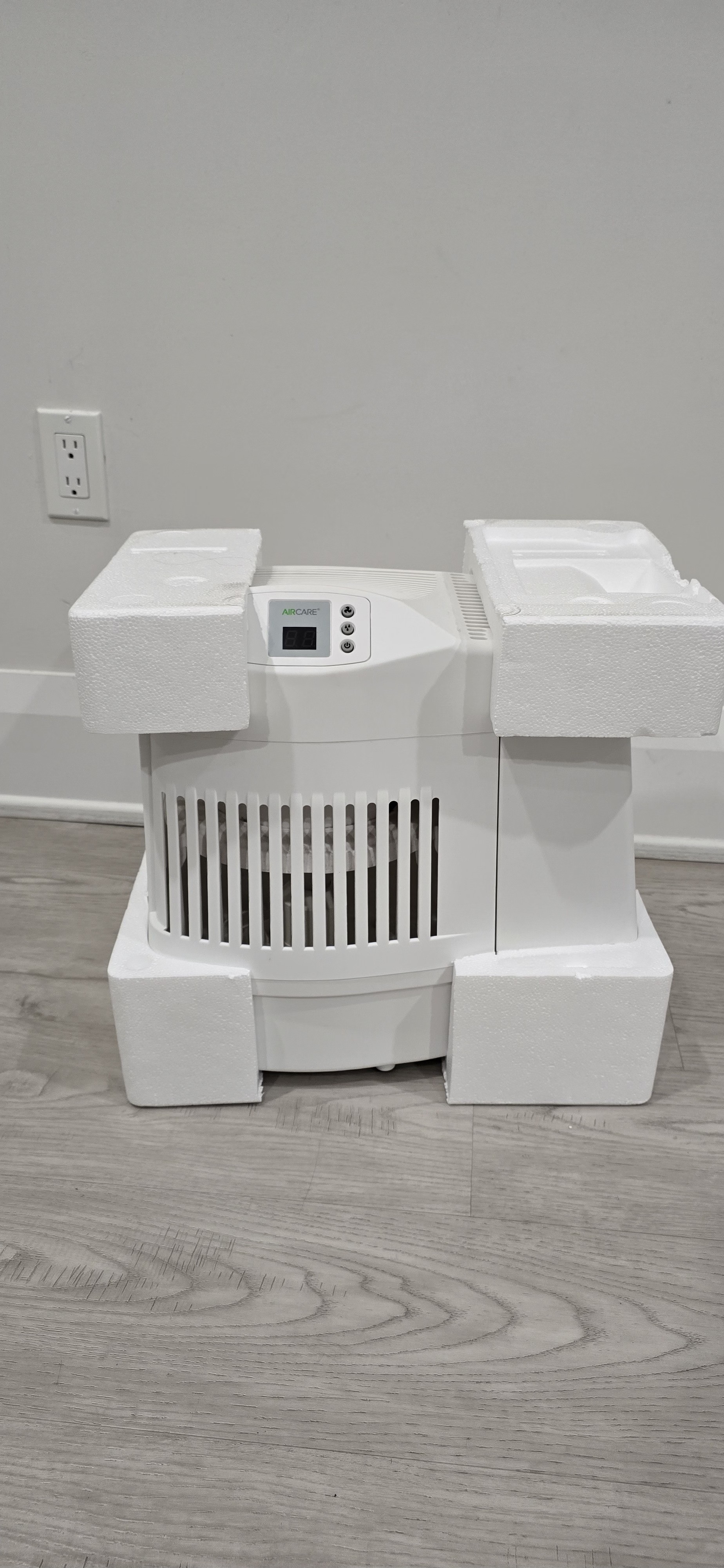 AIRCARE MA0800CN Evaporative Humidifier - White, 2.5 Gal Tank - photo 4