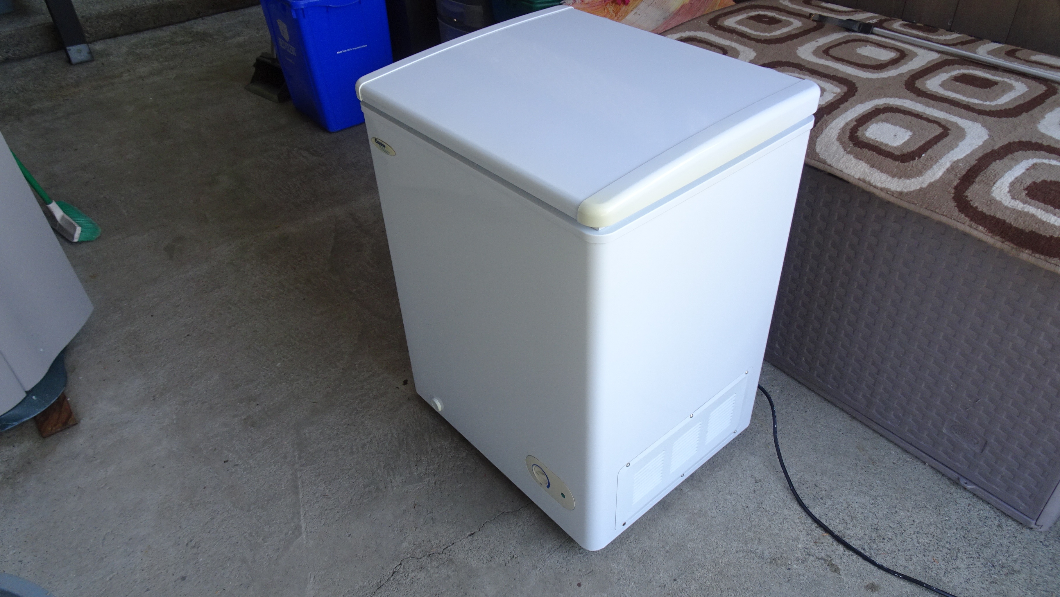 Danby Freezer in Great Condition - photo 3