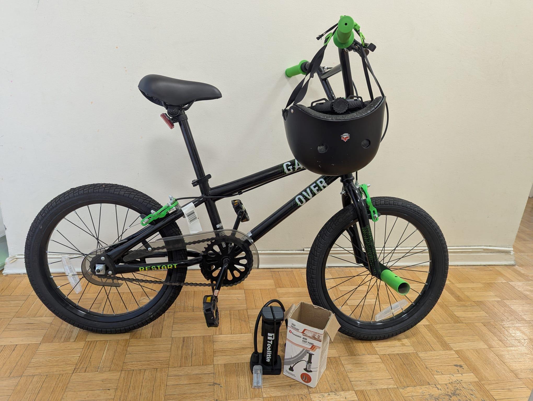 Toys"R"Us Game Over 16" Kids Bike + Helmet & Pump