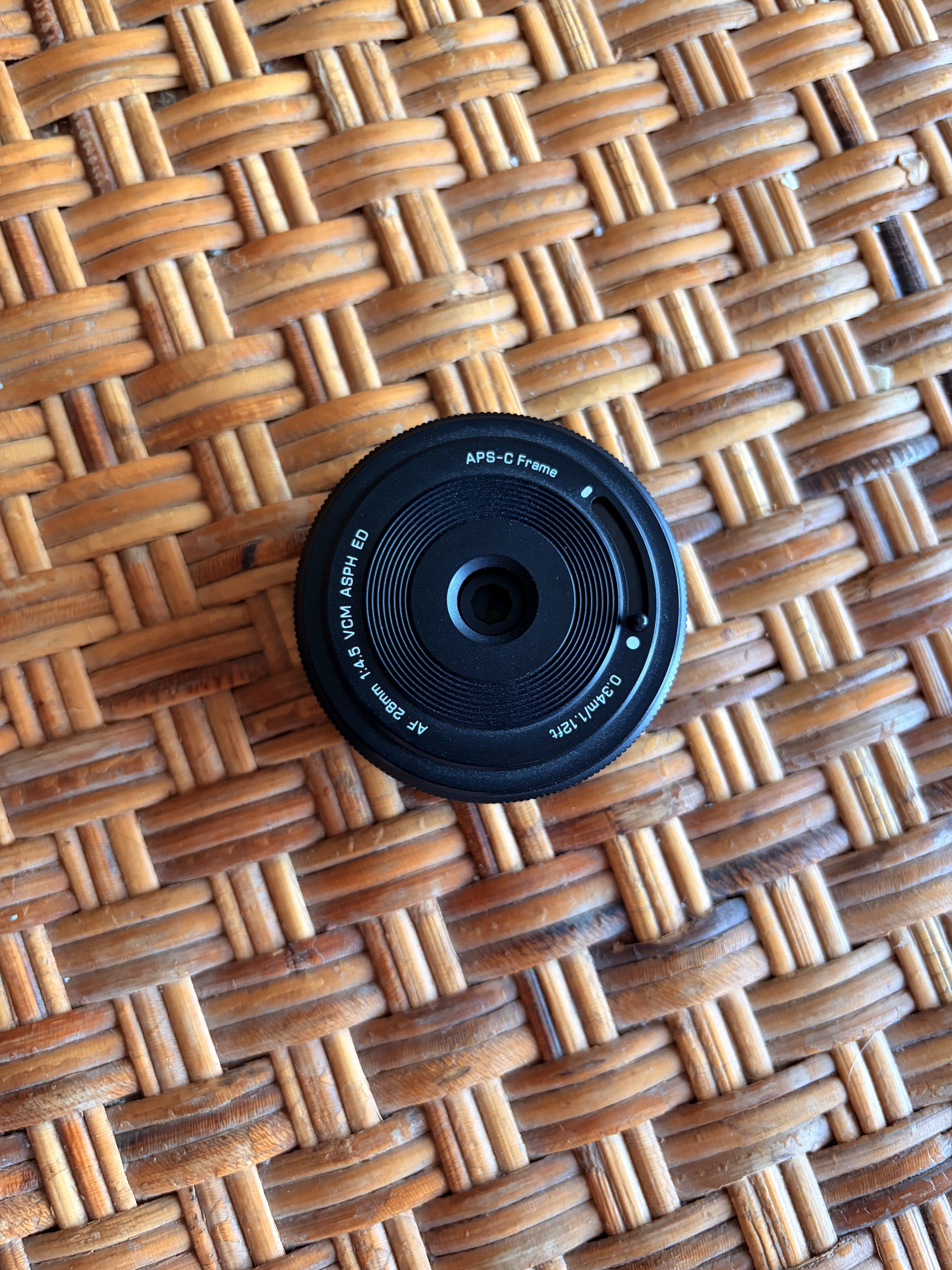 VILTROX 28mm f/4.5 Fuji X Mount Lens - photo 2