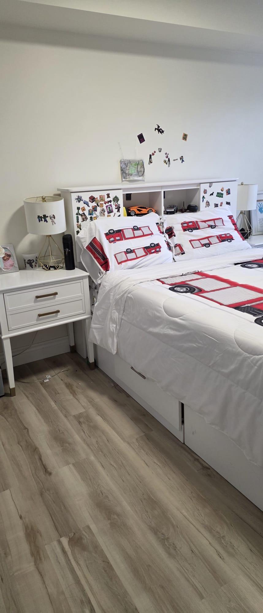 White Kids / Twin Storage Bed Frame with Bookshelf Headboard