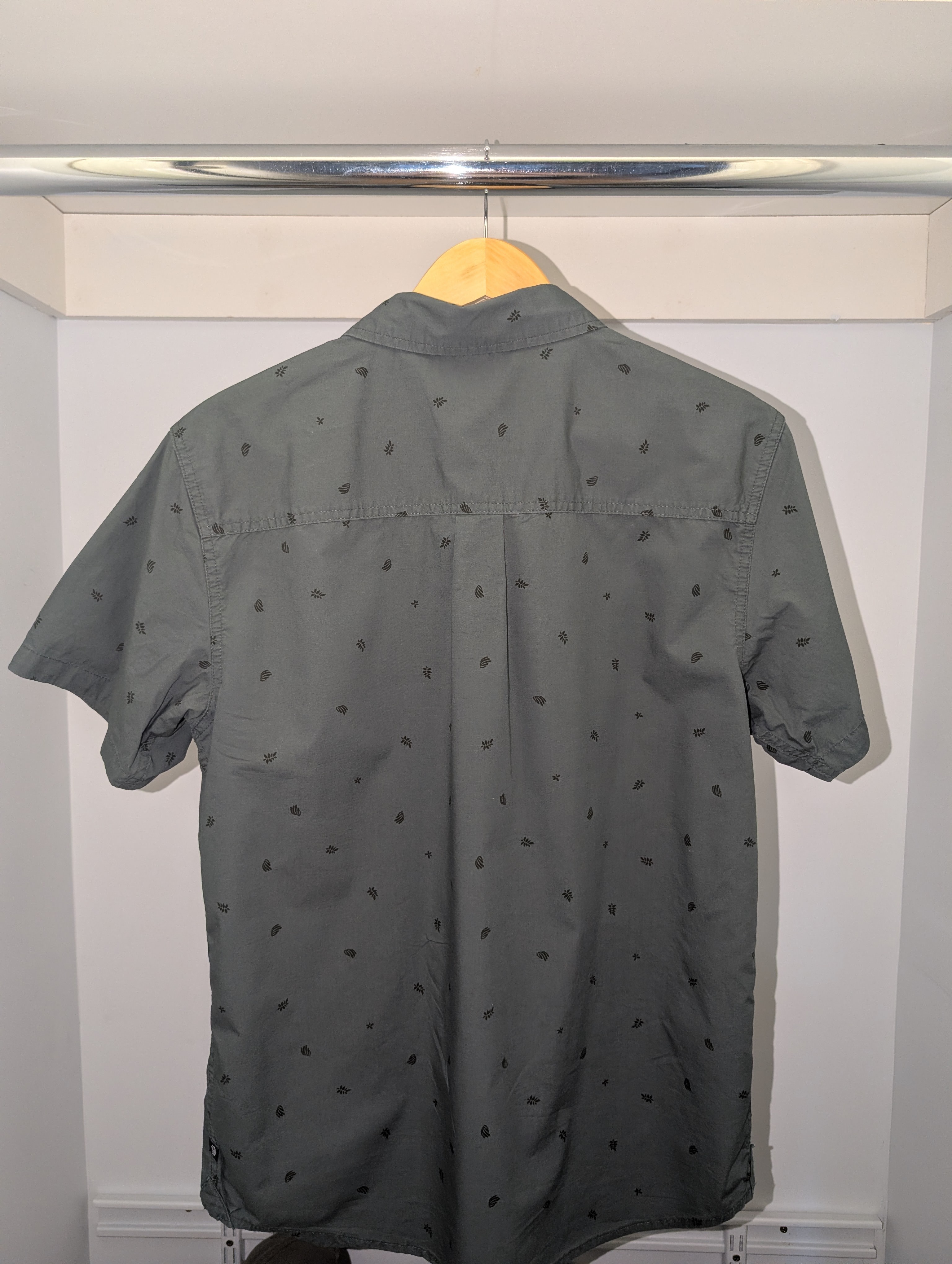Mountain Hardwear Conness Lake Short Sleeve Shirt (Green) (S) - photo 3
