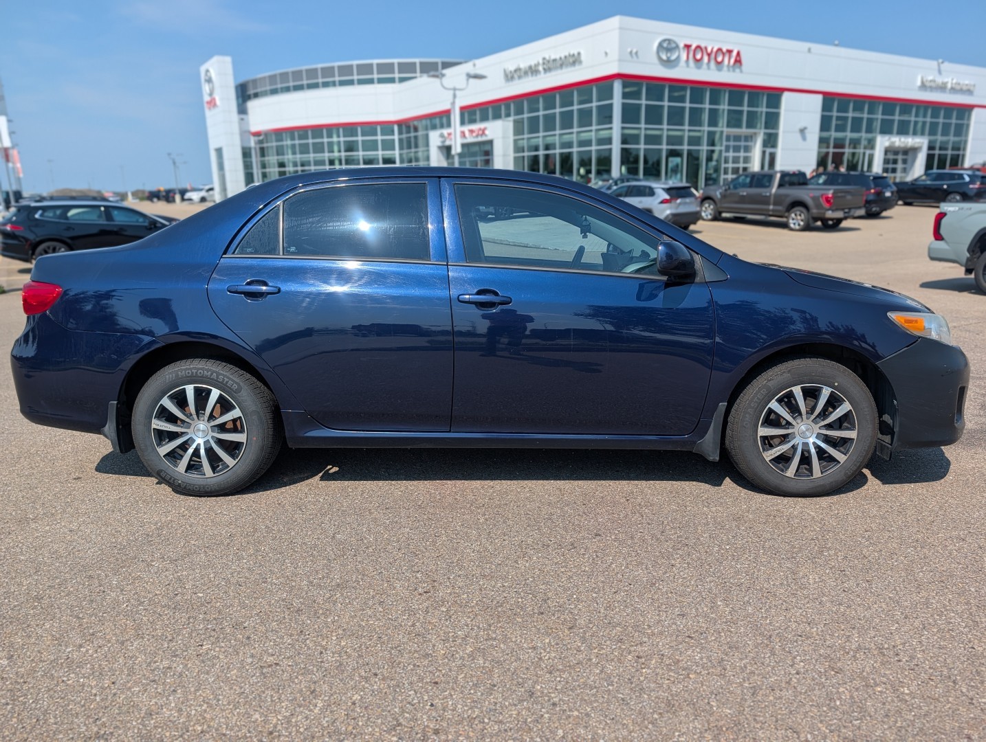 2013 Toyota Corolla - photo 5