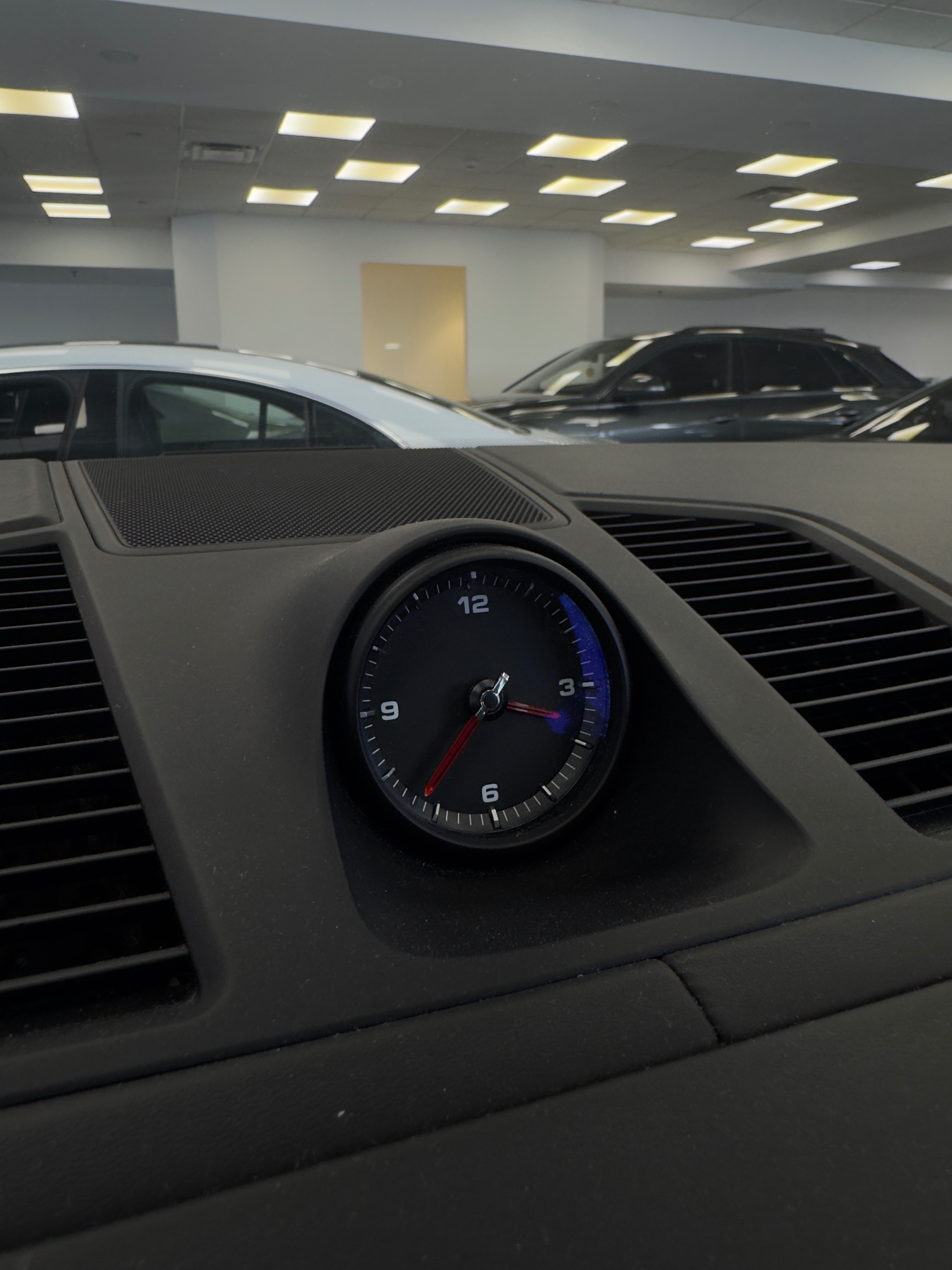 2020 Porsche Cayenne AWD/RED SEATS/BOSE/LOW KMS - photo 3