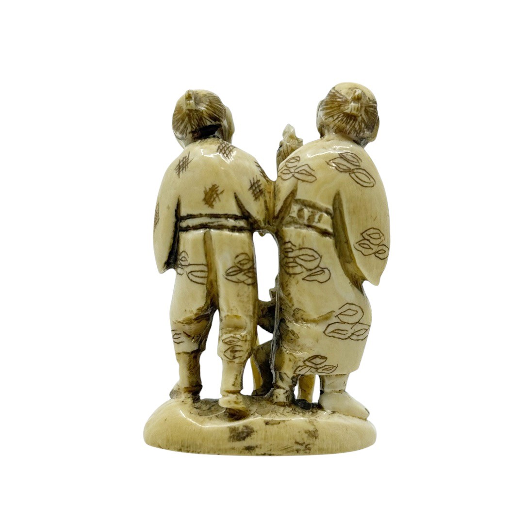 Showa period Japanese farmers and a kid carved Ivory netsuke - photo 4