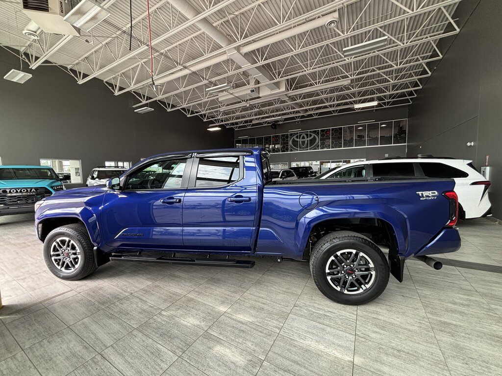 2024 Toyota Tacoma - photo 4