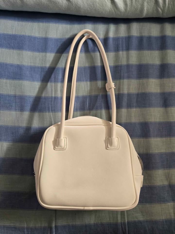 HOUSE OF LITTLE BUNNY (HOLB) 'LUCY' BAG IN WHITE PU - photo 3