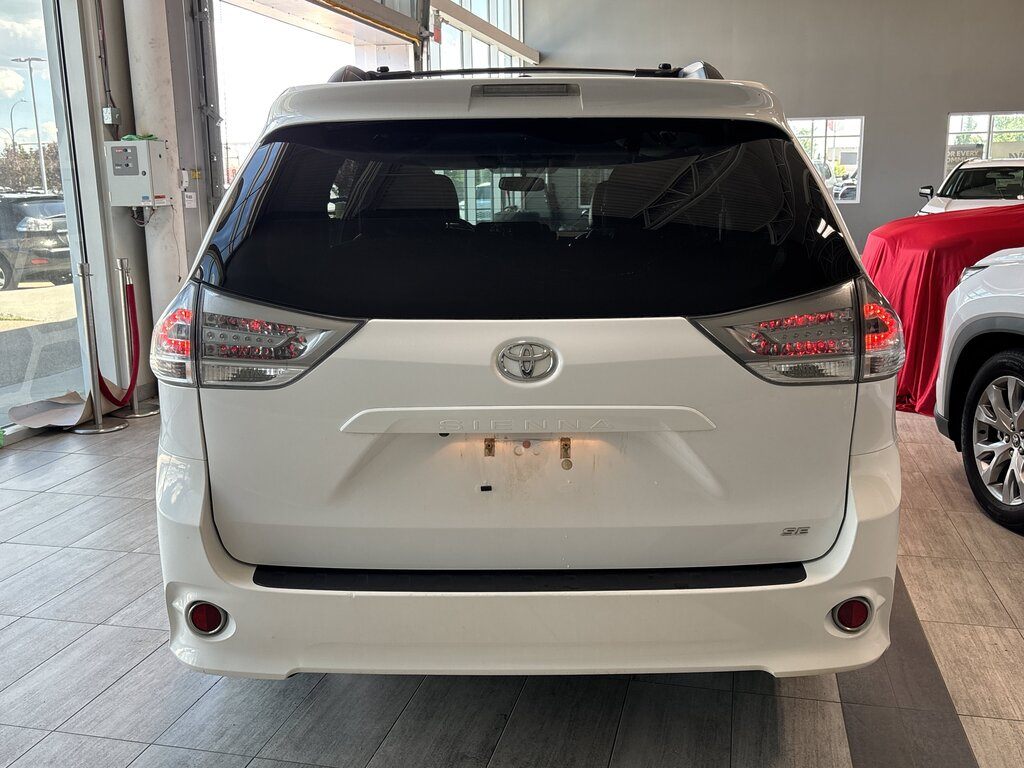 2016 Toyota Sienna - photo 4