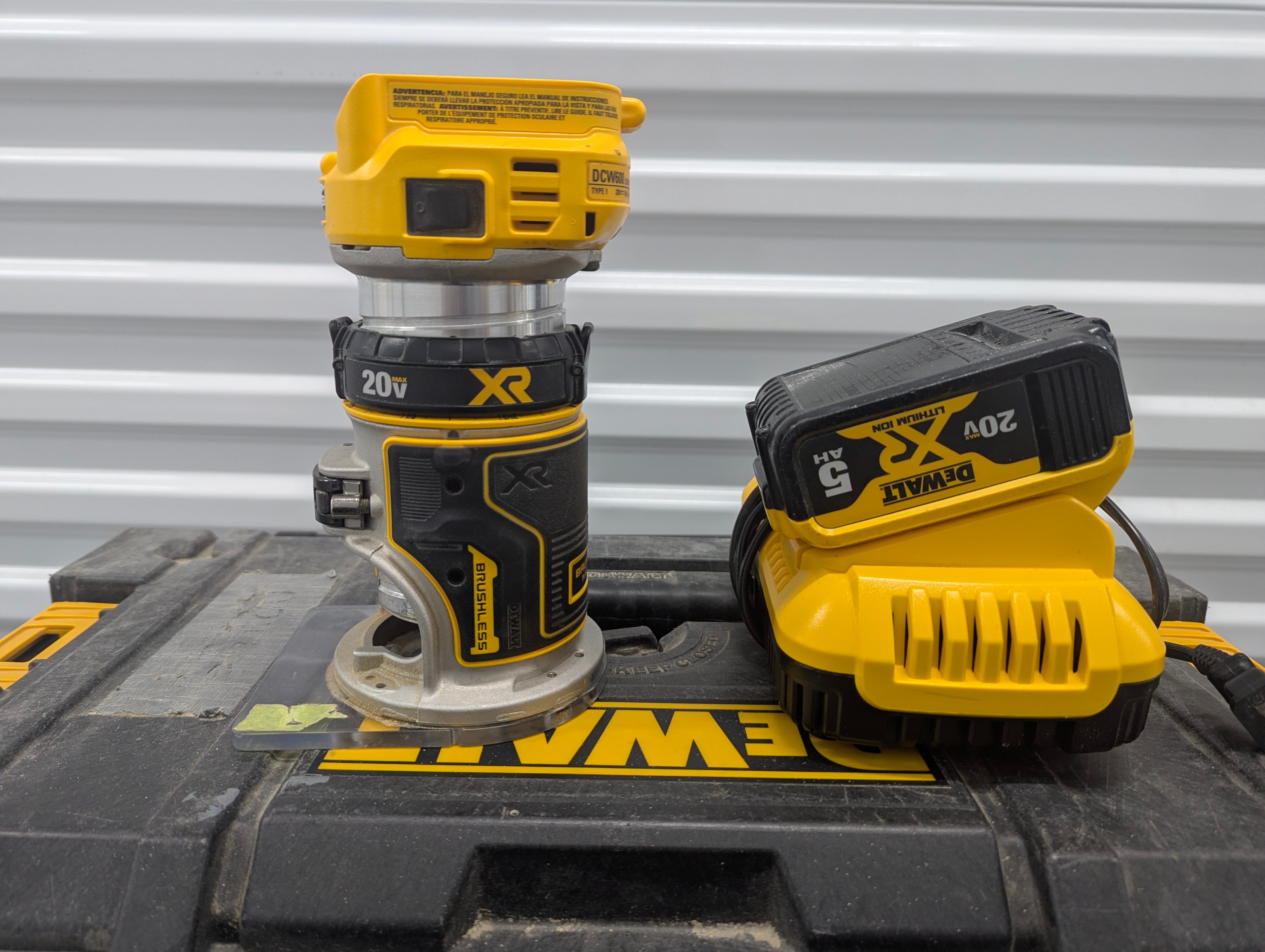 Dewalt Cordless Tools (Package) - photo 4