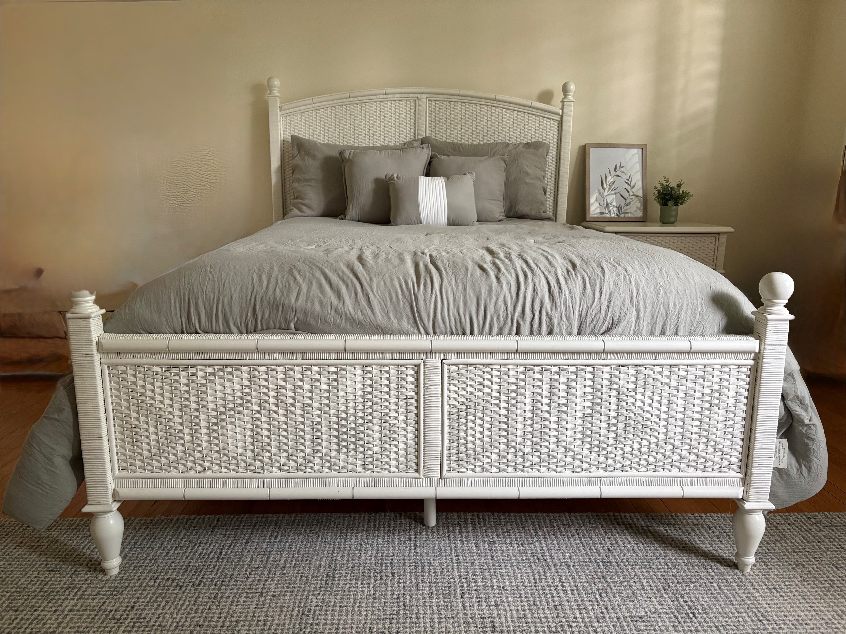 White Wicker Bed Frame and Nightstand Set - photo 5