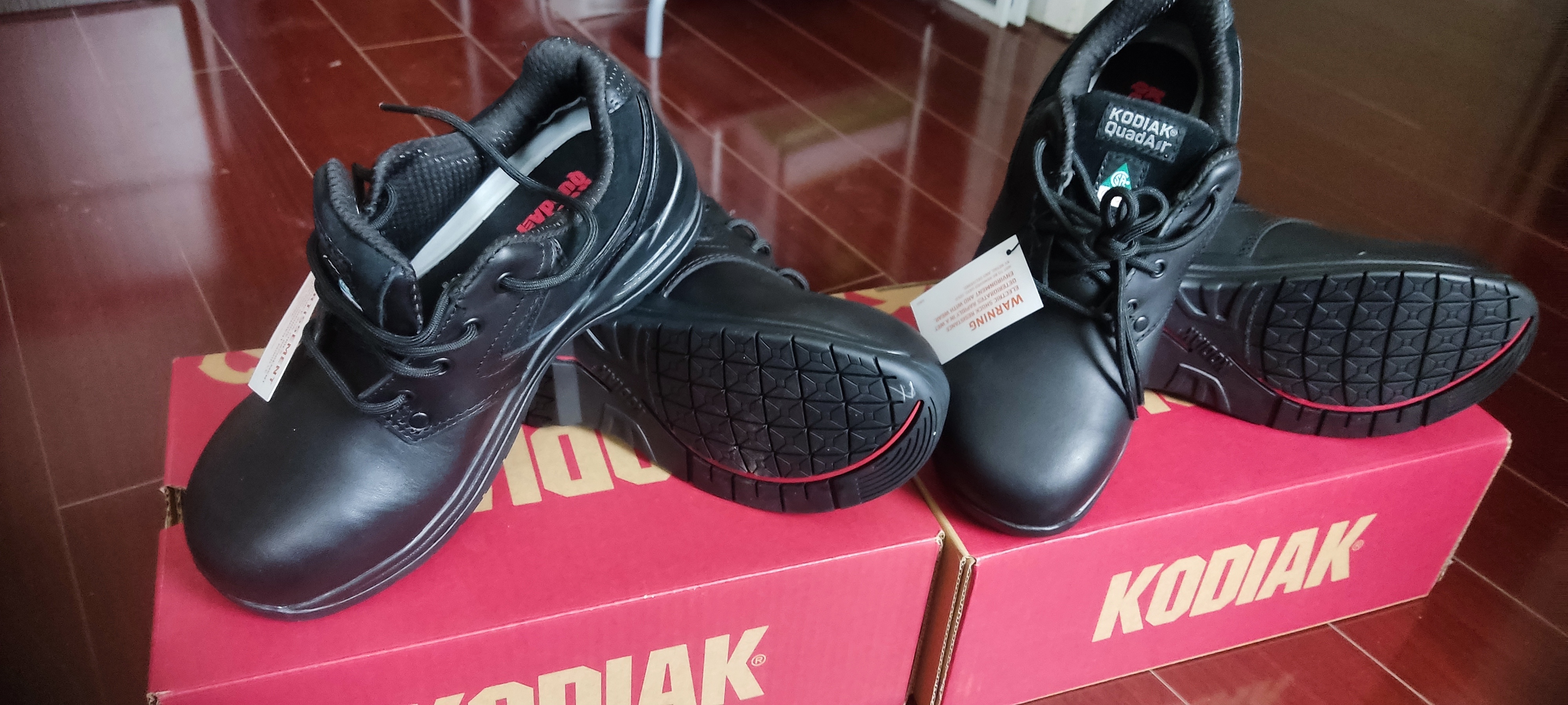 Kodiak Black Safety Shoes - photo 2