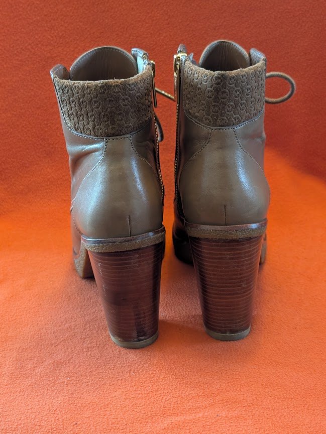 Women's laced boots with side zippers - size 7M - photo 3