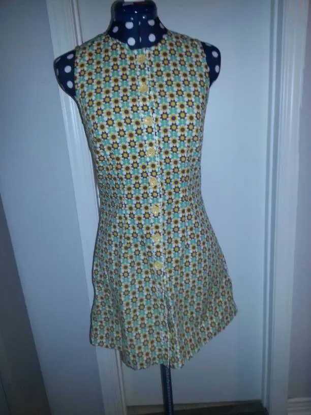 Adorable Bright Floral Yellow And Green Button Down Dress - photo 2