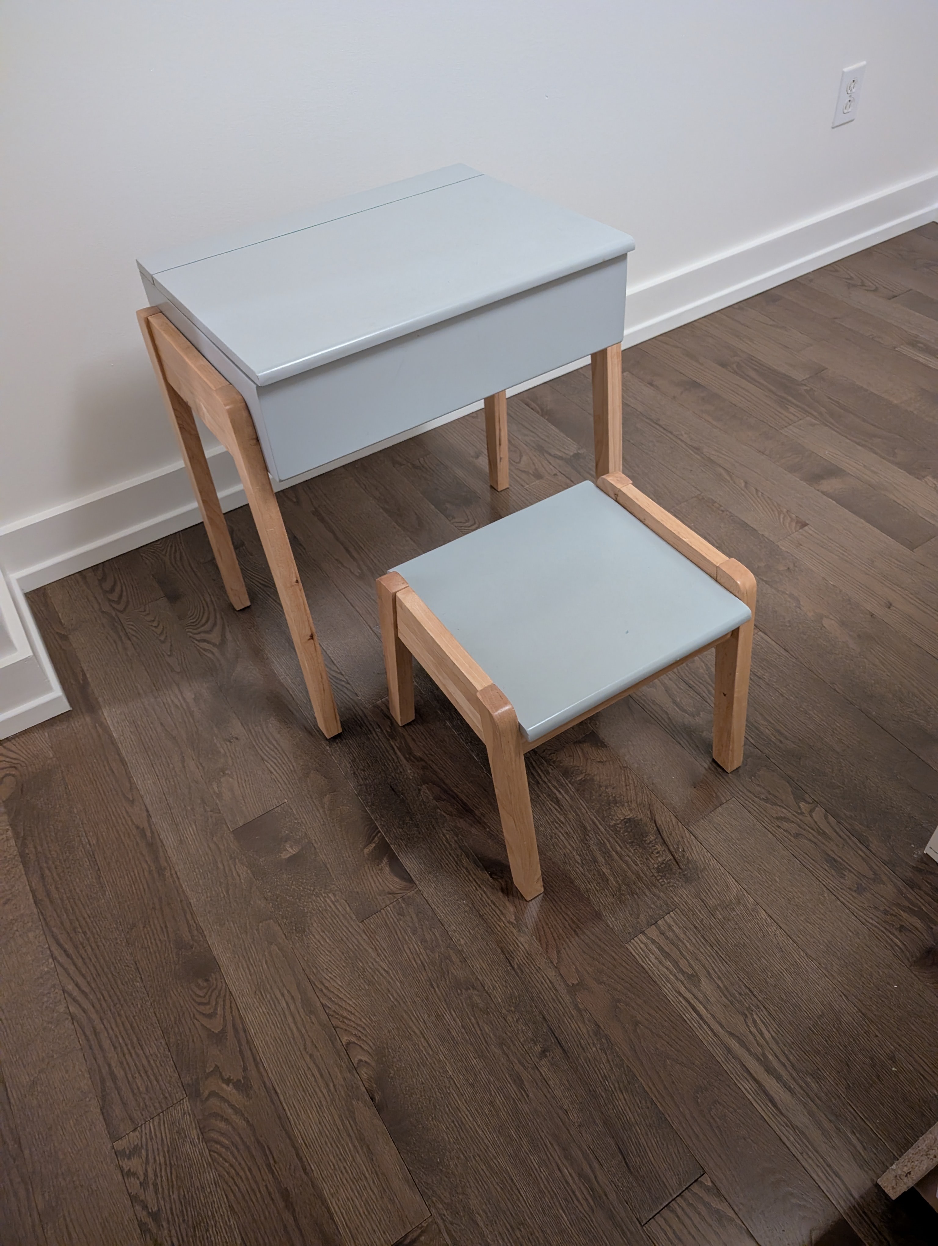 Kids Desk and Stool Set