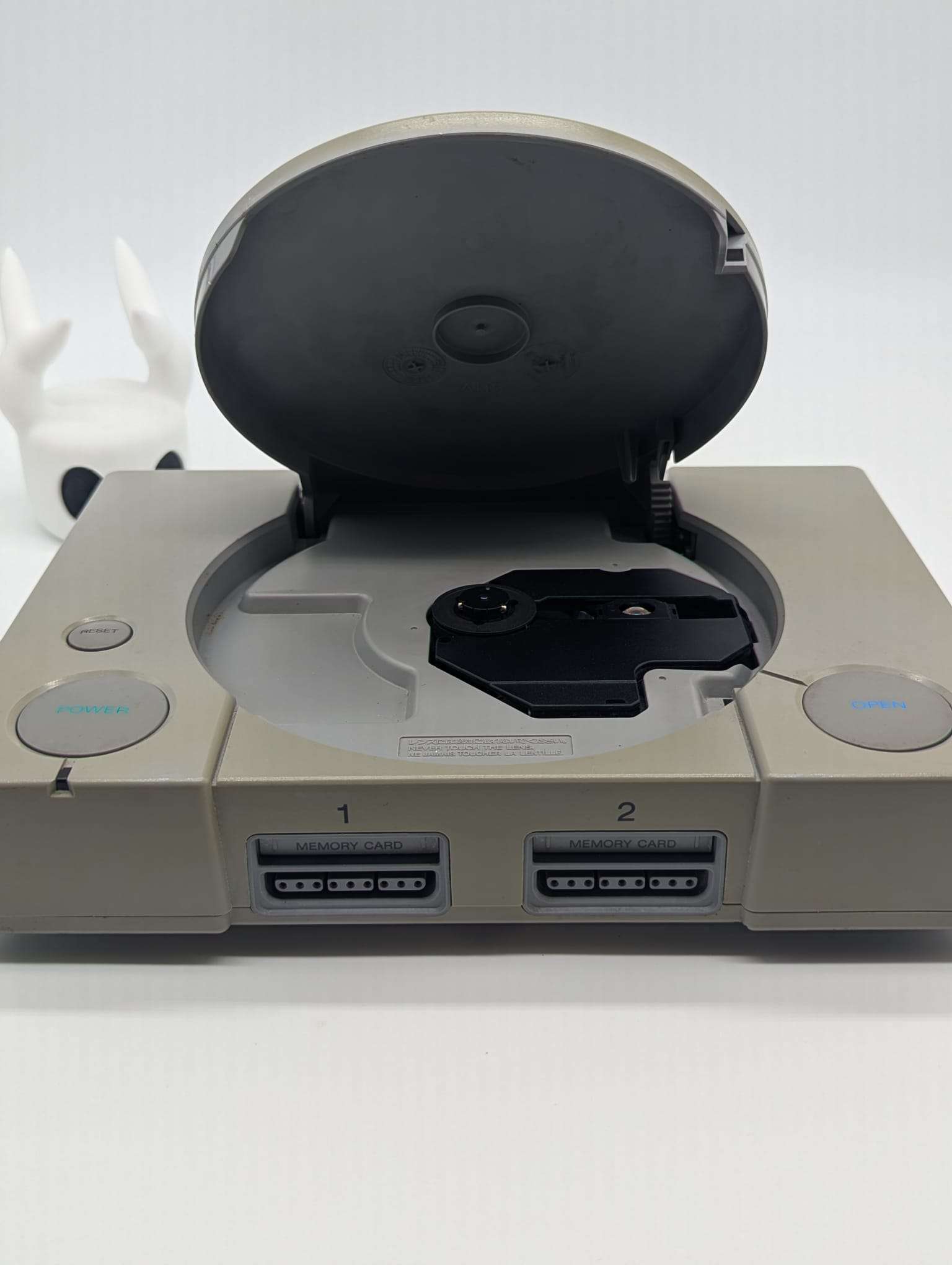 PlayStation 1 PS1 Bundle - SCPH-9001, OEM 2 Controllers & Cables - photo 2