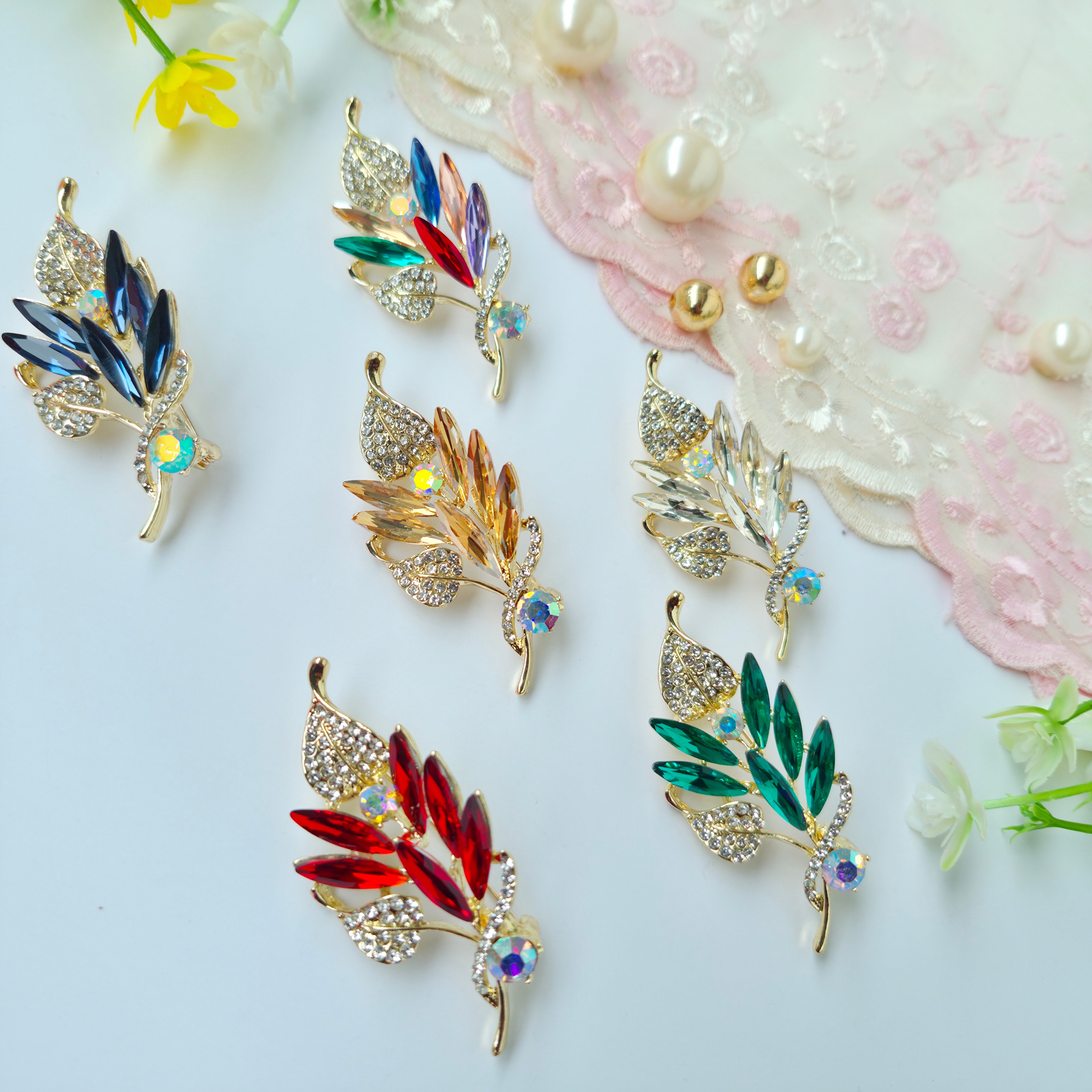 ✨ Multicolor Leaf Brooch by Rabloo Accessories - photo 2