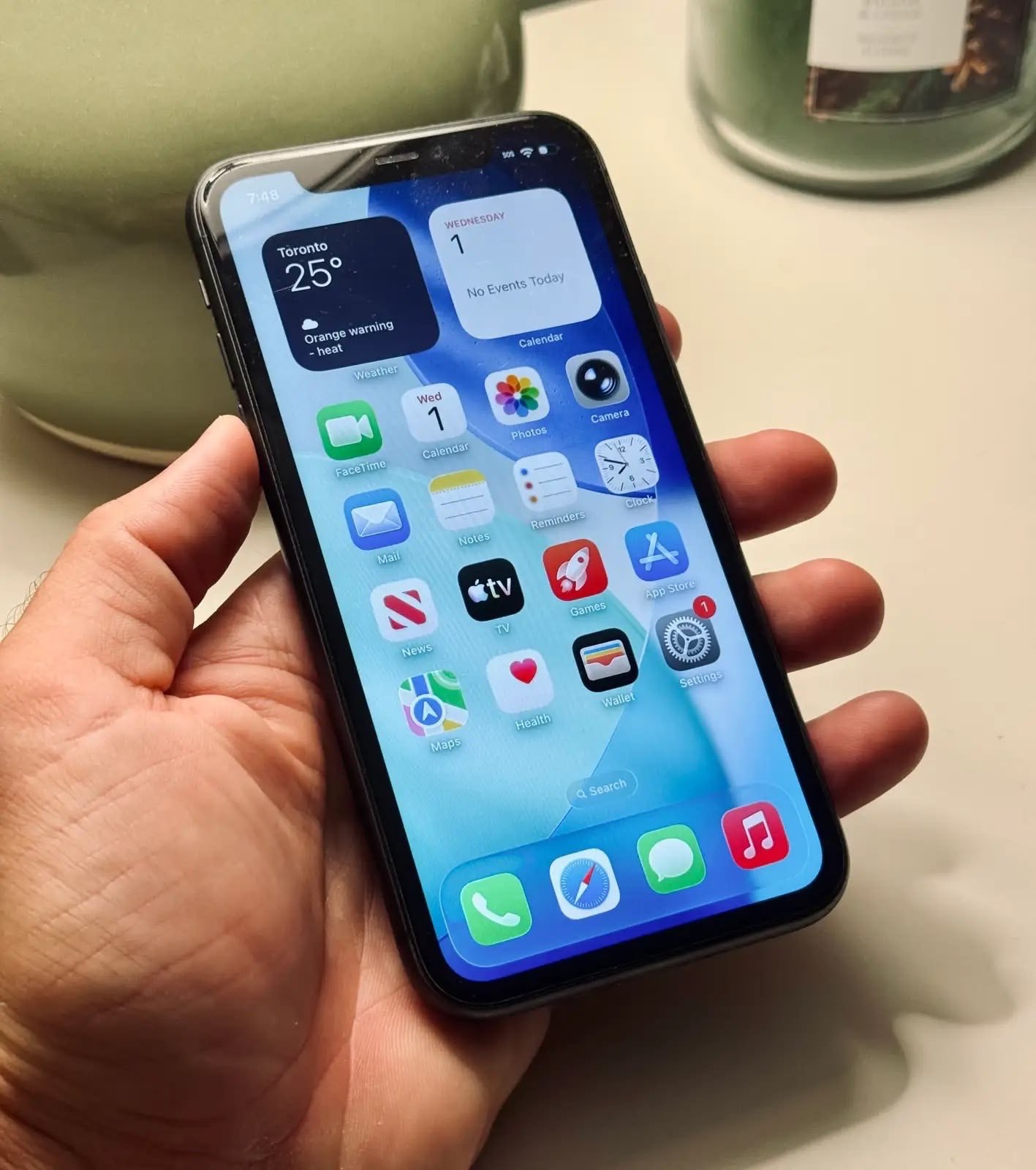 Apple iPhone 11 64GB - Great Condition - Unlocked