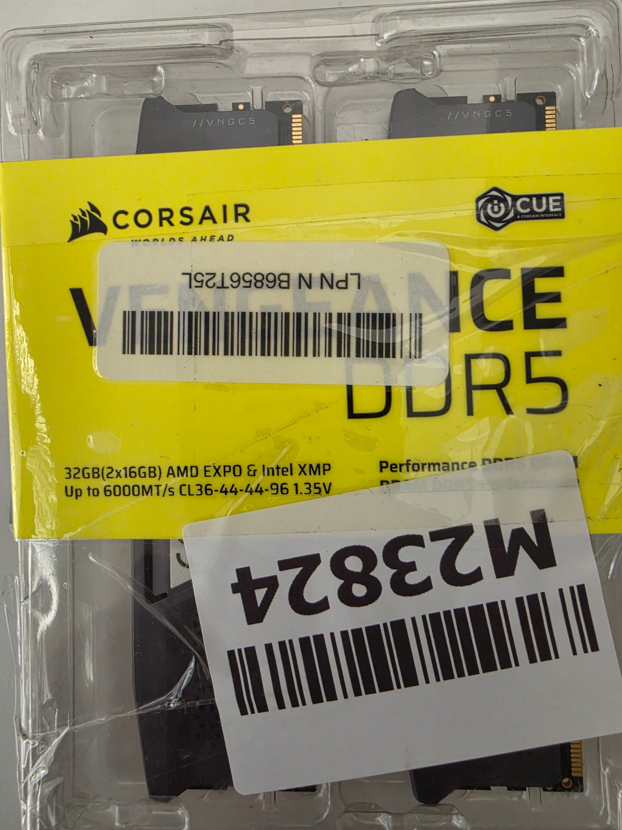 CORSAIR Vengeance DDR5 RAM 32GB (2x16GB) Up to 6000MHz