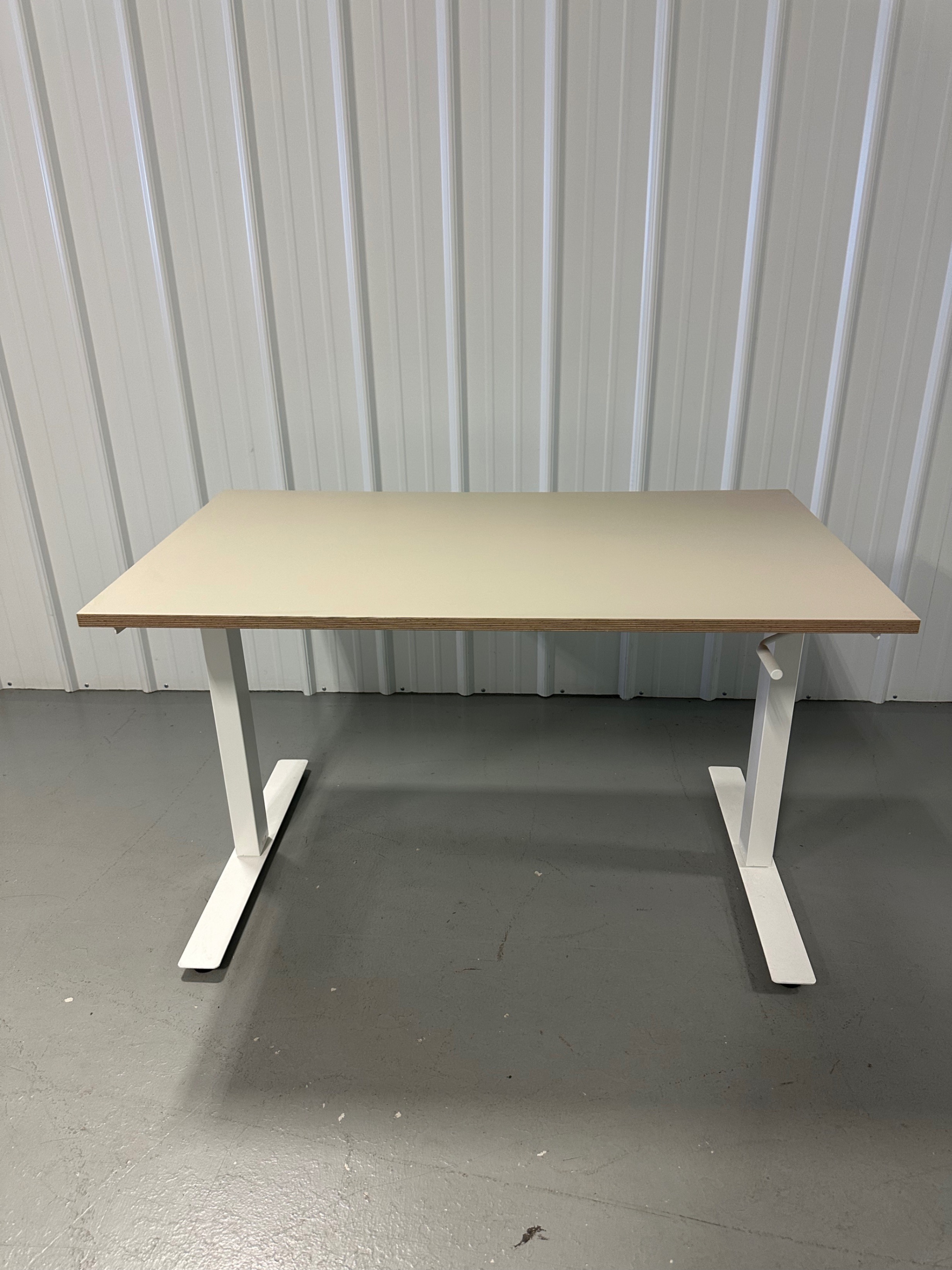 IKEA SKARSTA Standing Desk (Crank Adjustable) - photo 3