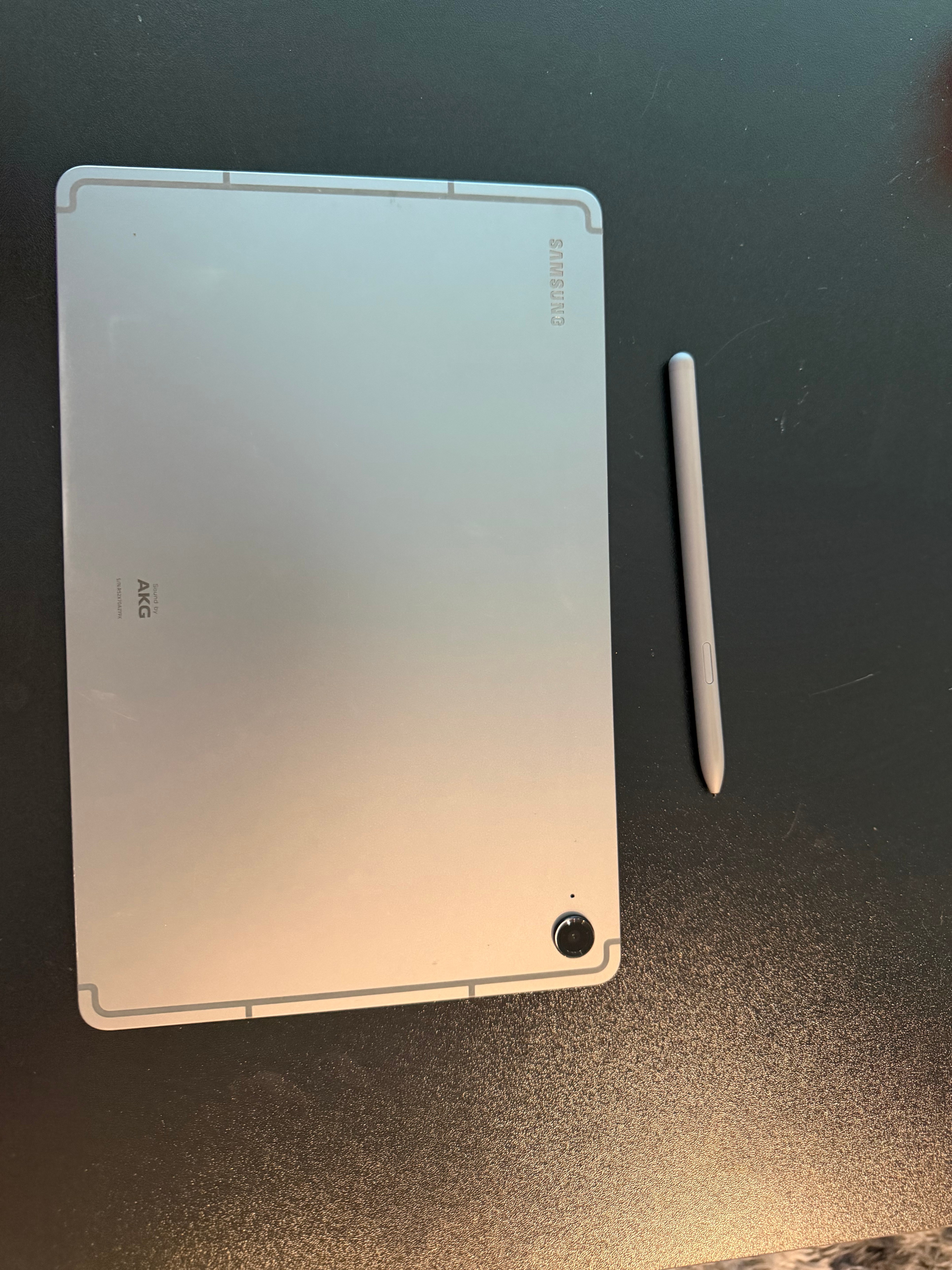 Samsung Galaxy Tab S9 FE with Keyboard Case and S Pen - photo 2