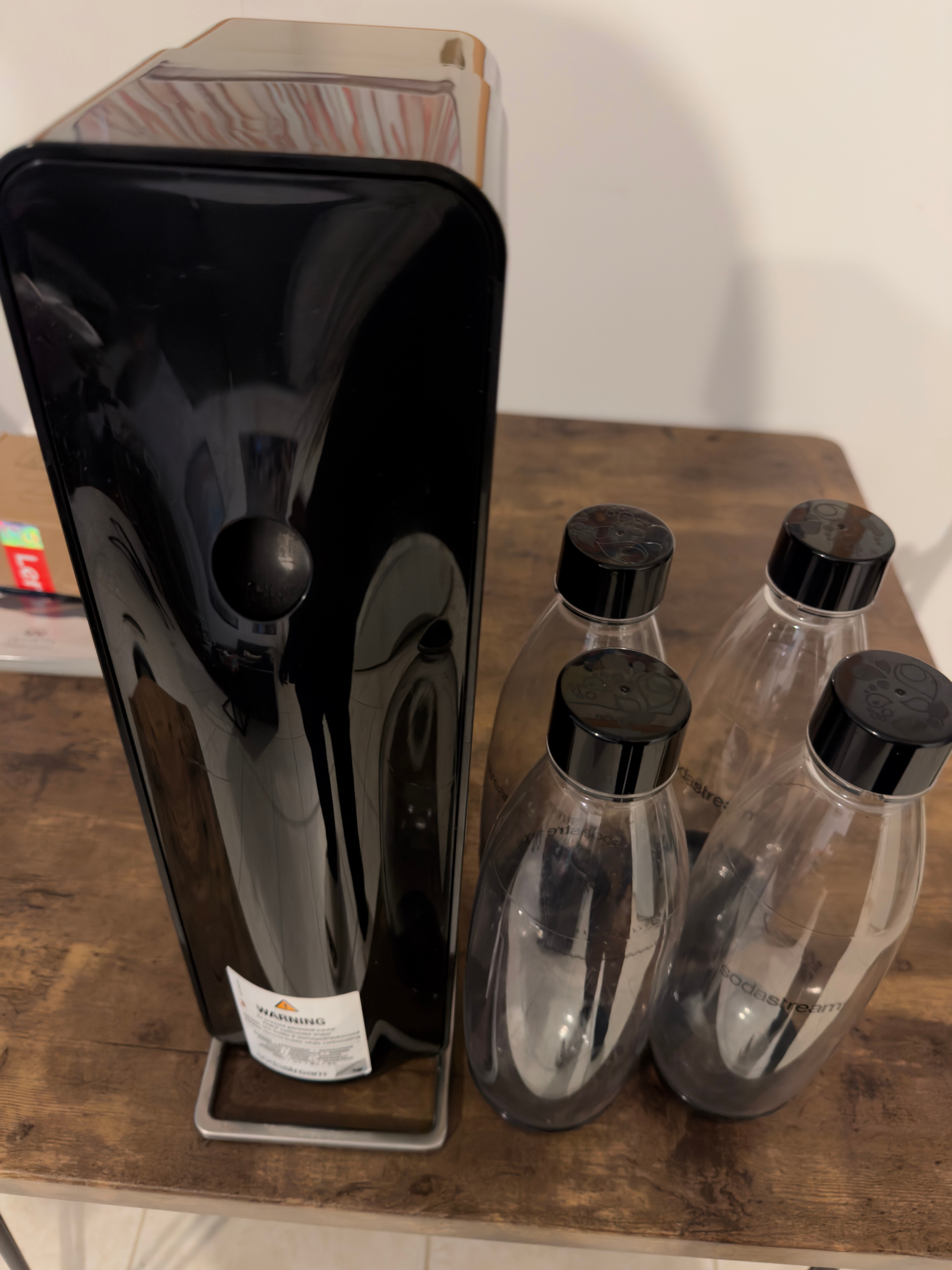 SodaStream Sparkling Water Maker with 4 Bottles - photo 2