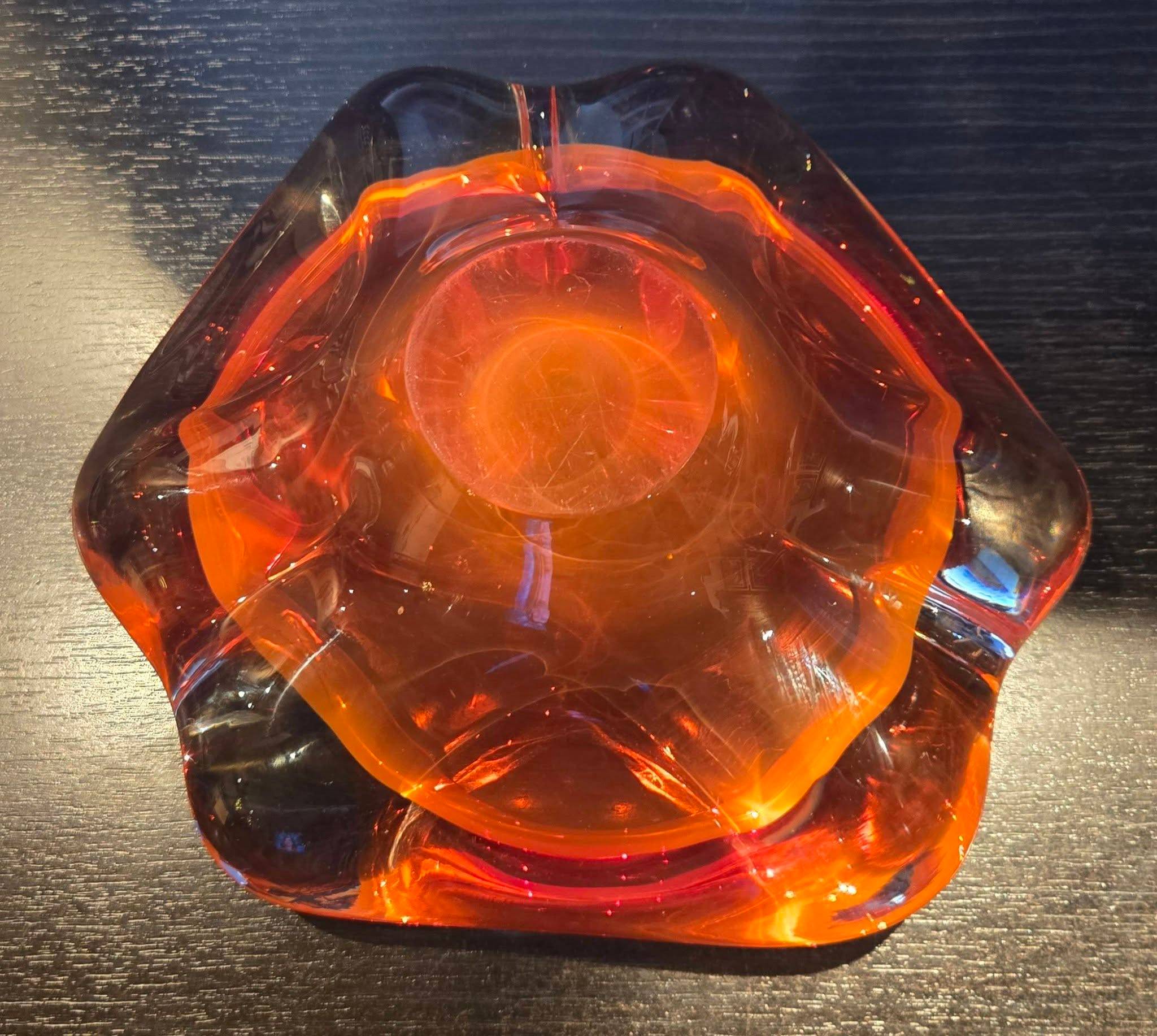 Beautiful mid-century Ashtray - photo 3