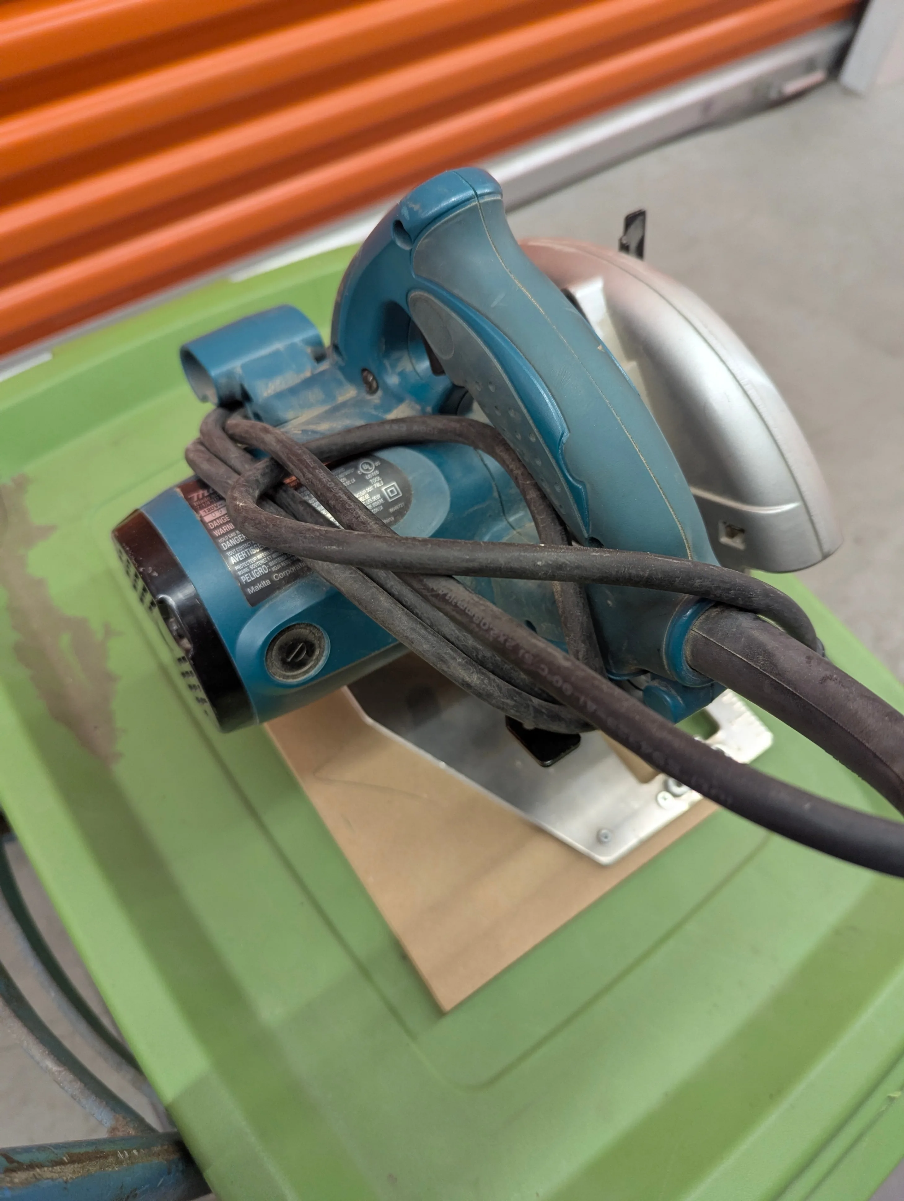Makita circular saw - photo 2