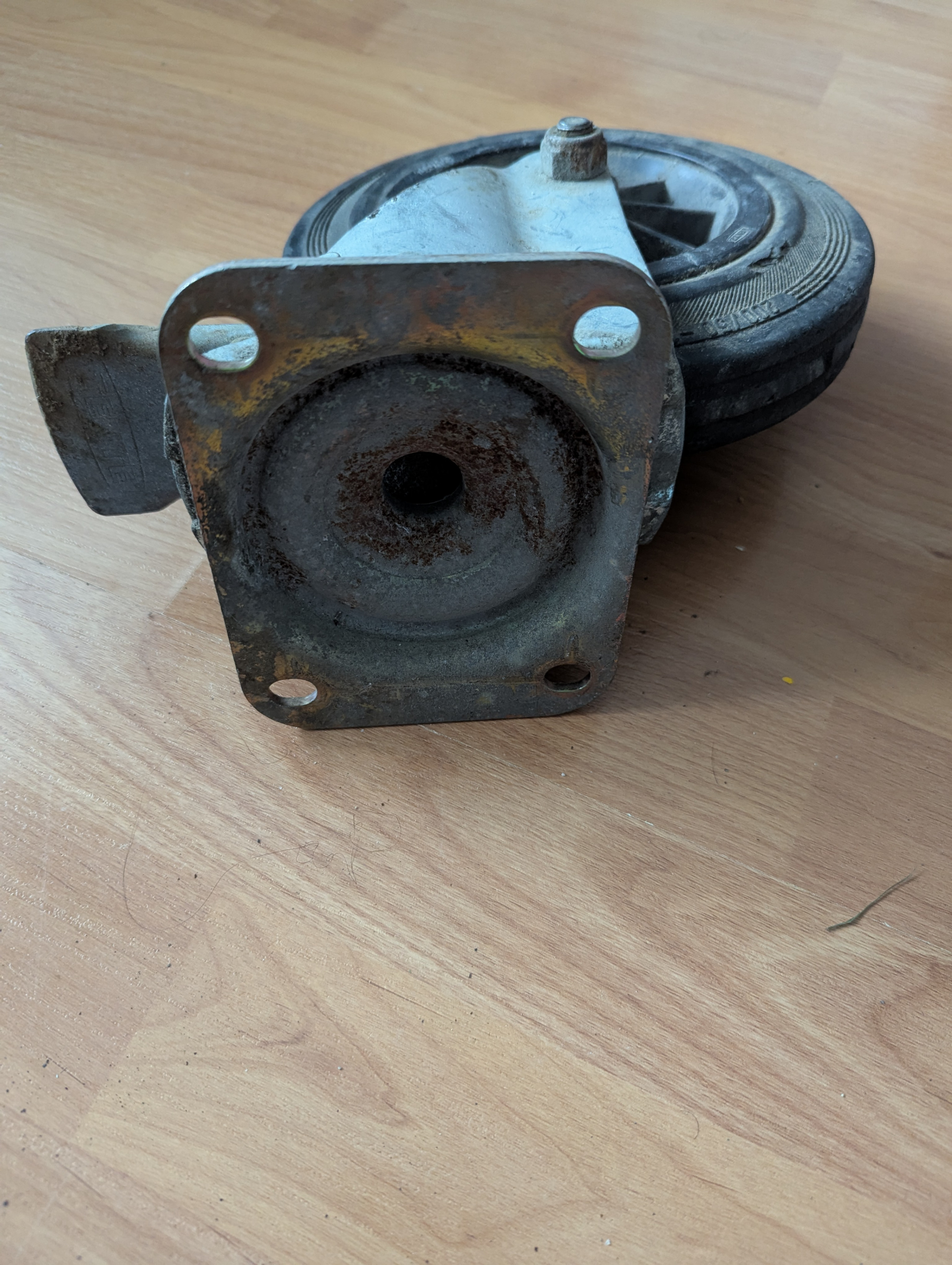 Large caster wheel - photo 3