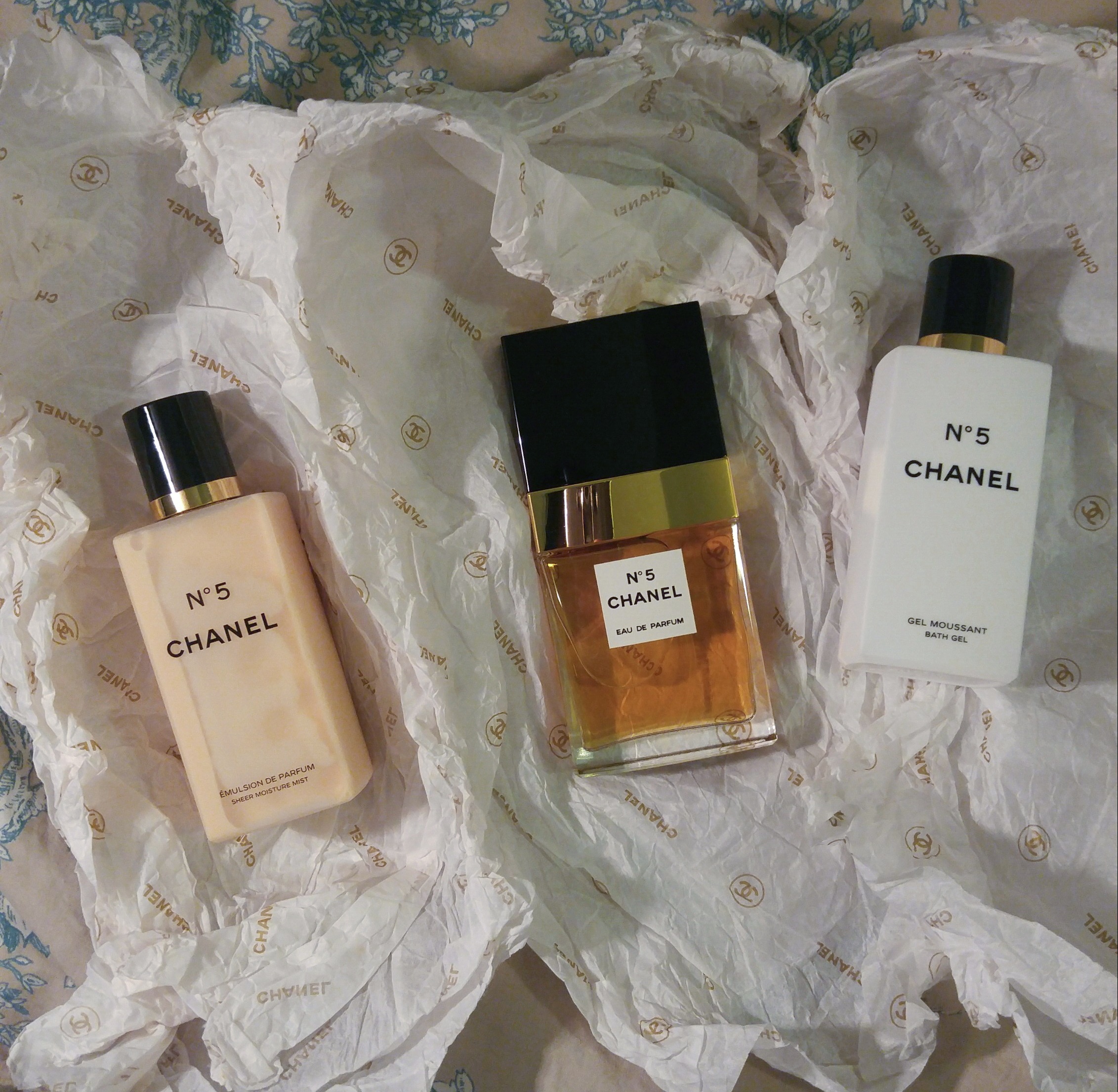 Chanel N°5 Eau de Parfum and Body Care Set
