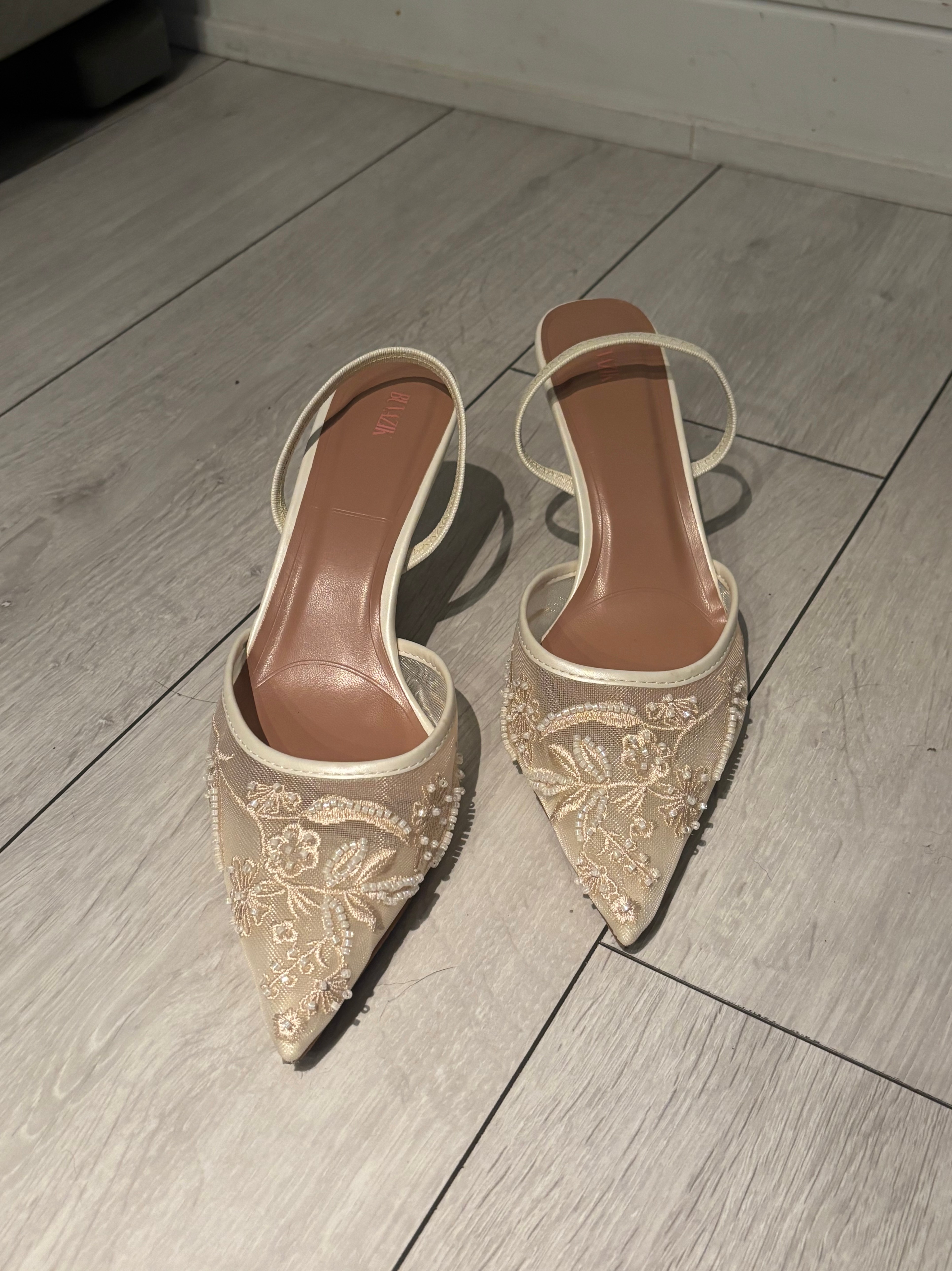 Embroidered Pointed-Toe Slingback Heels In White