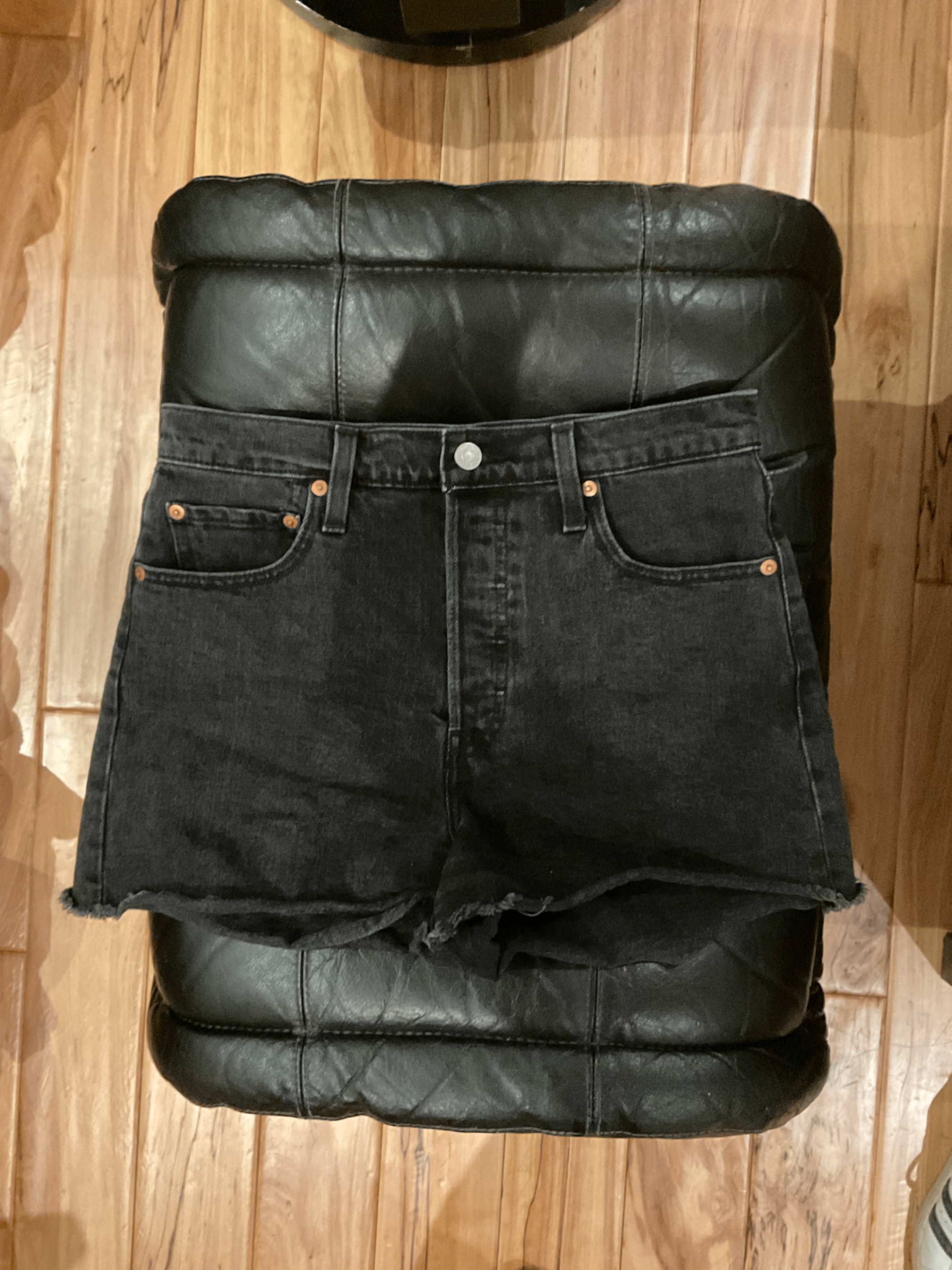 Levi's ribcage shorts size 29